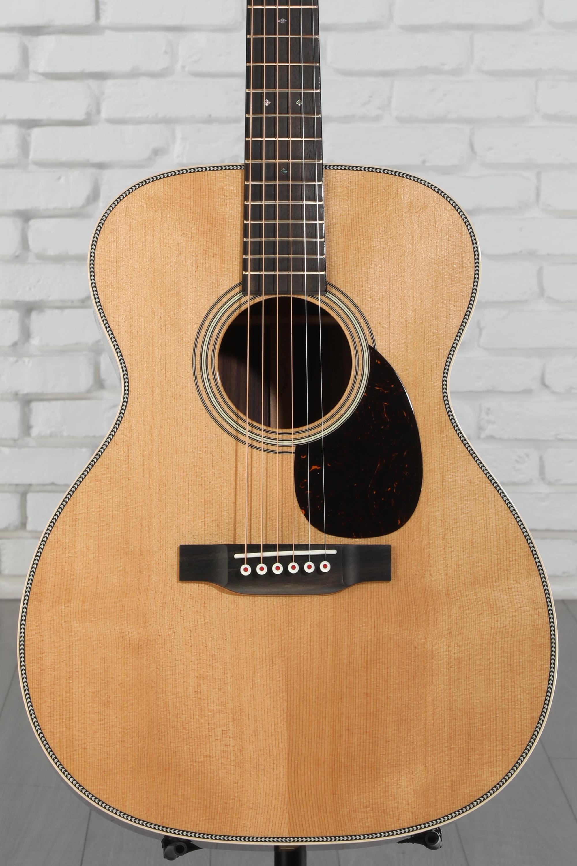 Martin OM-28 Modern Deluxe Acoustic Guitar - Natural