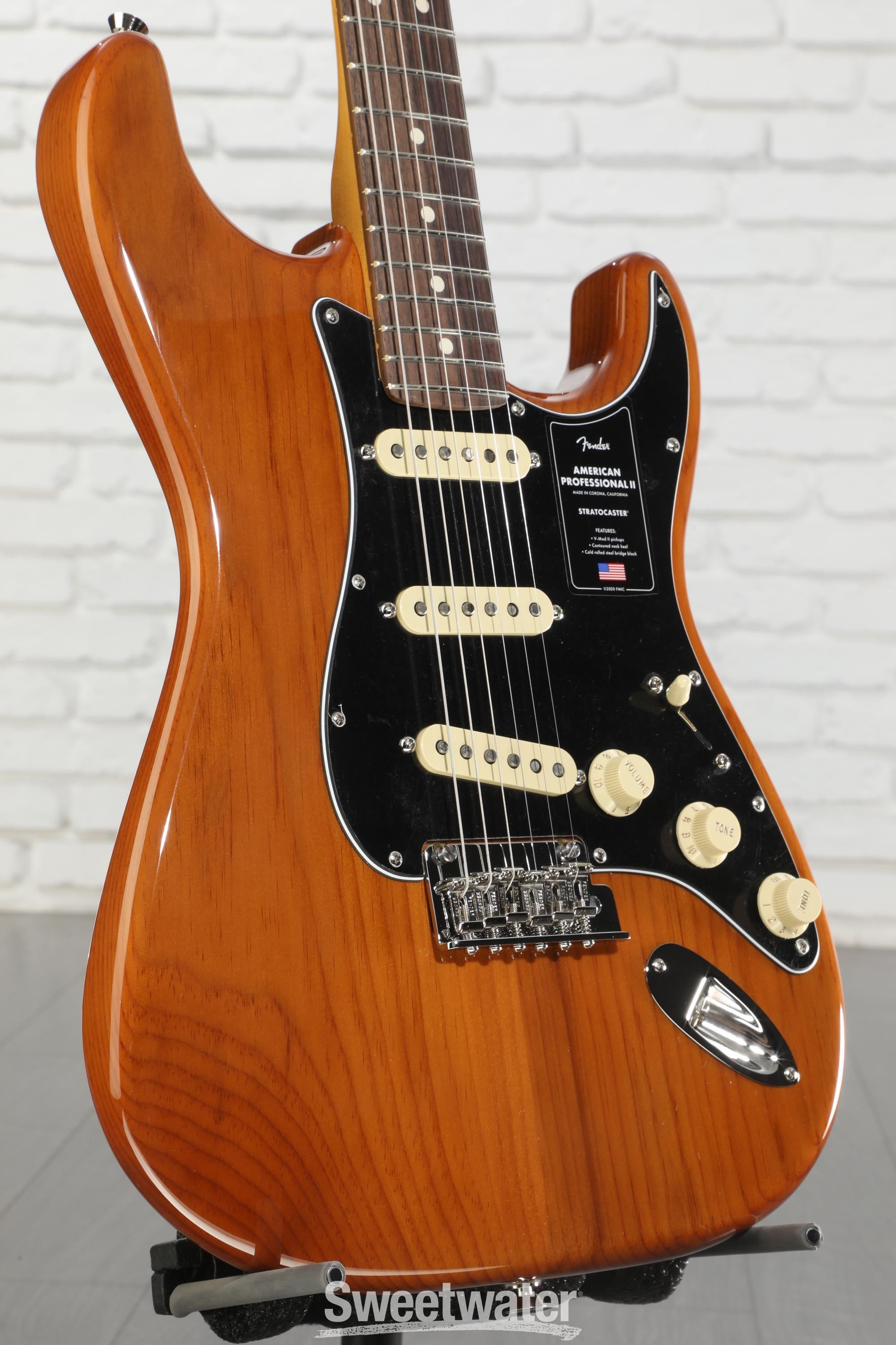 Fender American Professional II Stratocaster - Roasted Pine with Fender American Professional II Stratocaster - Roasted Pine with