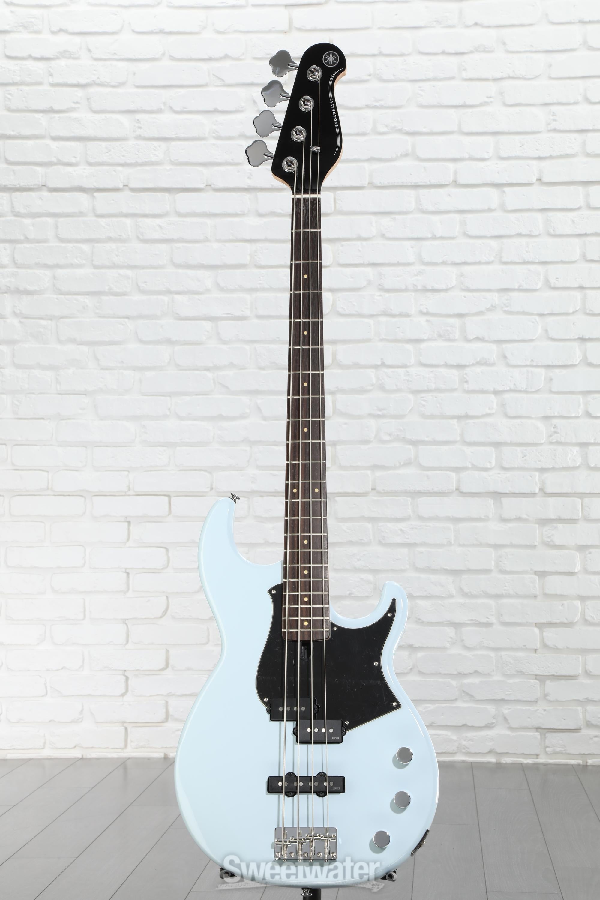 ベース BB434 Ice Blue Yamaha BB434 4-string Bass Guitar - Ice Blue | Sweetwater