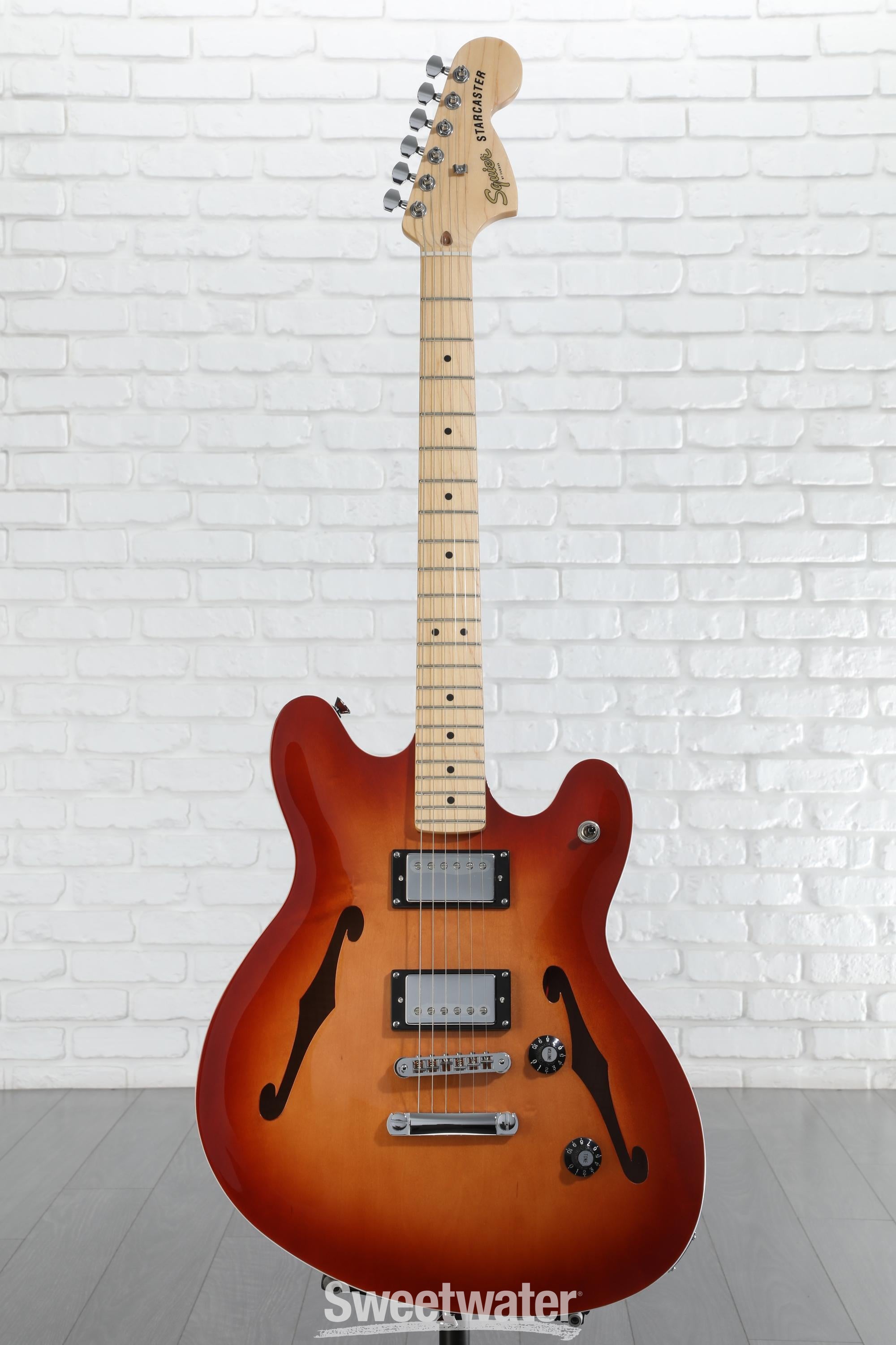 Squier Affinity Series Starcaster Deluxe Semi-hollowbody Electric