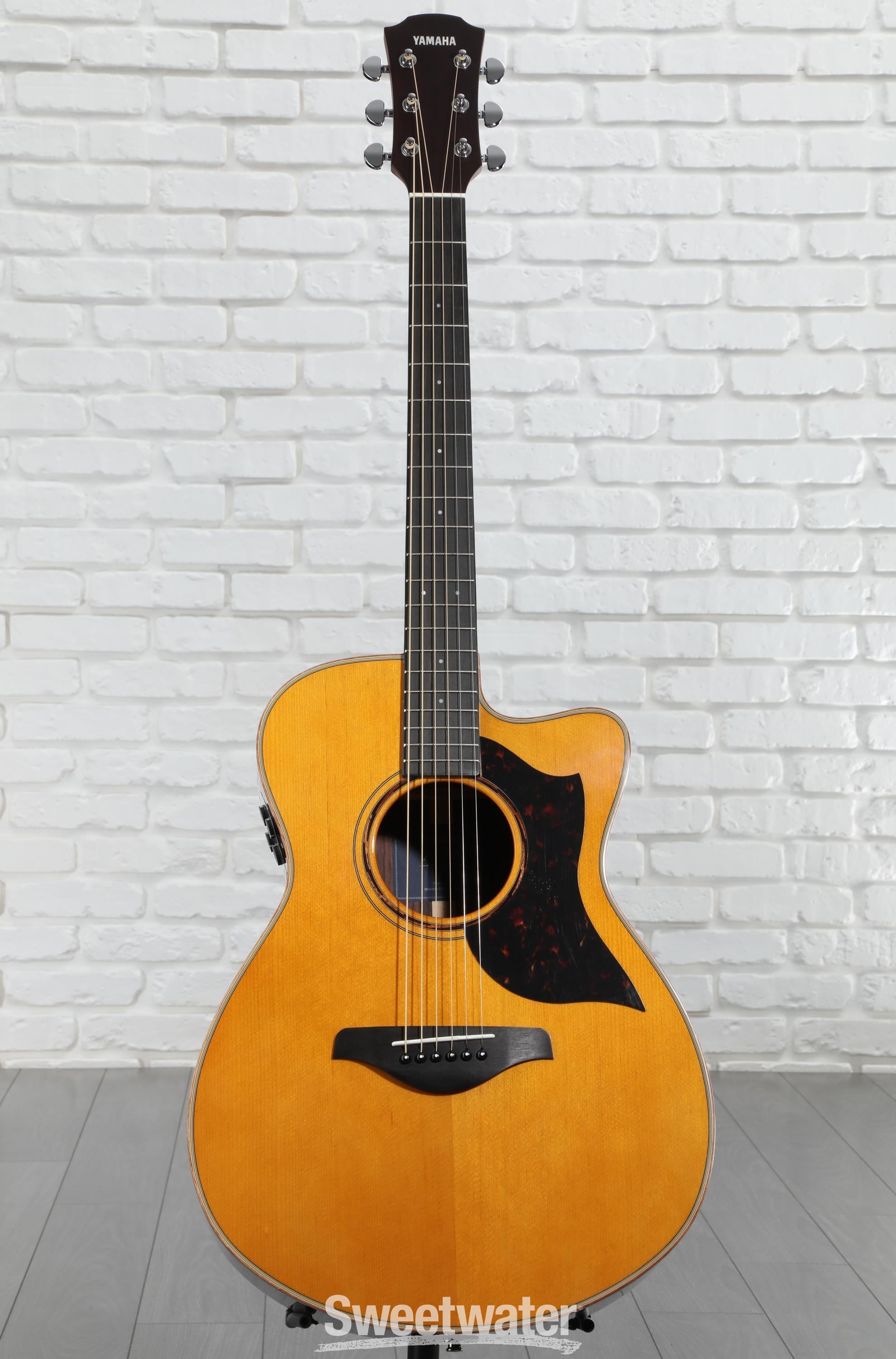 Yamaha AC3R ARE Concert Cutaway Acoustic-electric Guitar