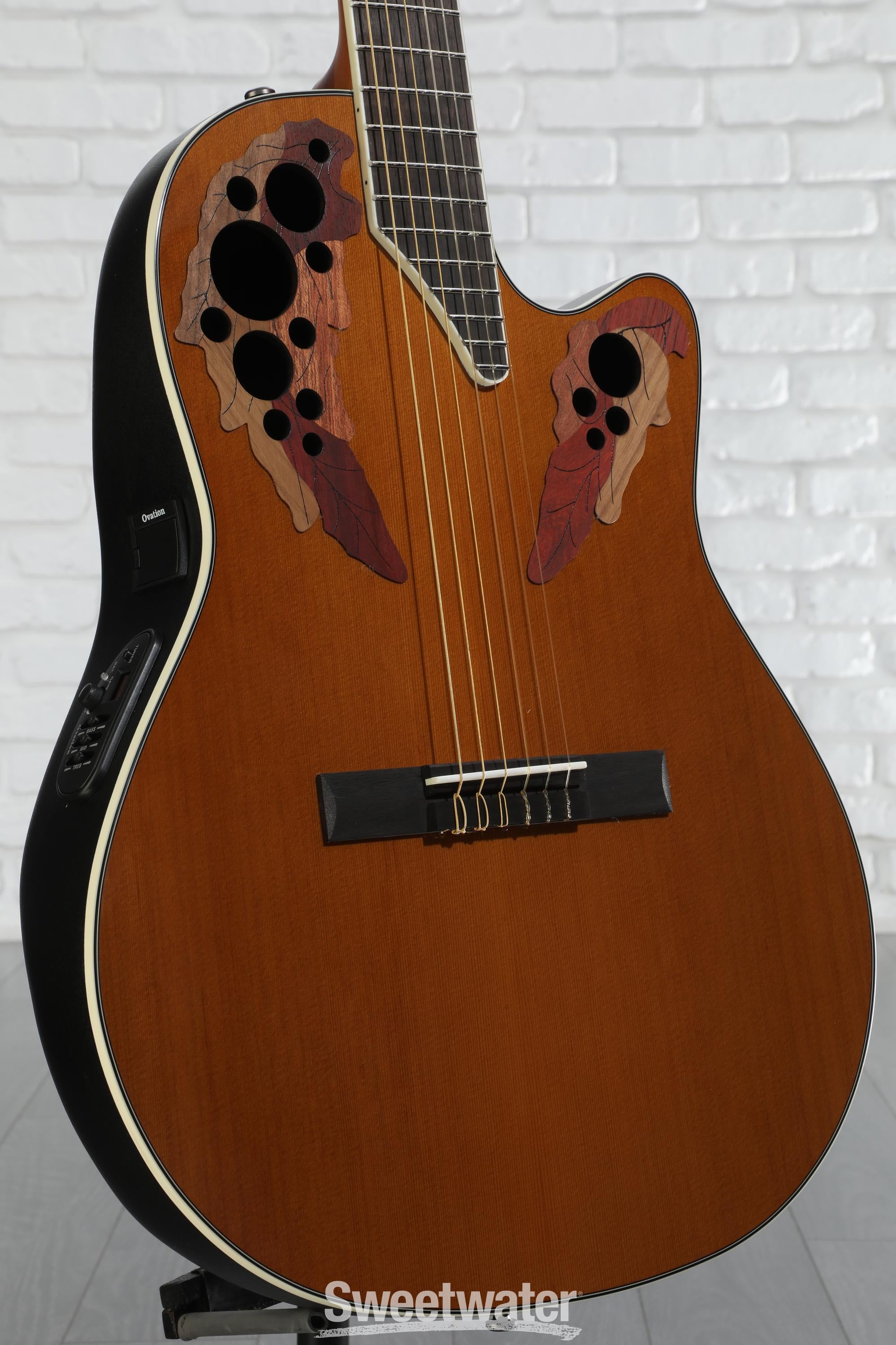 ギター Ovation Celebrity Nylon String Guitar Ovation E-Acoustic classical guitar Celebrity MS Classic Nylon