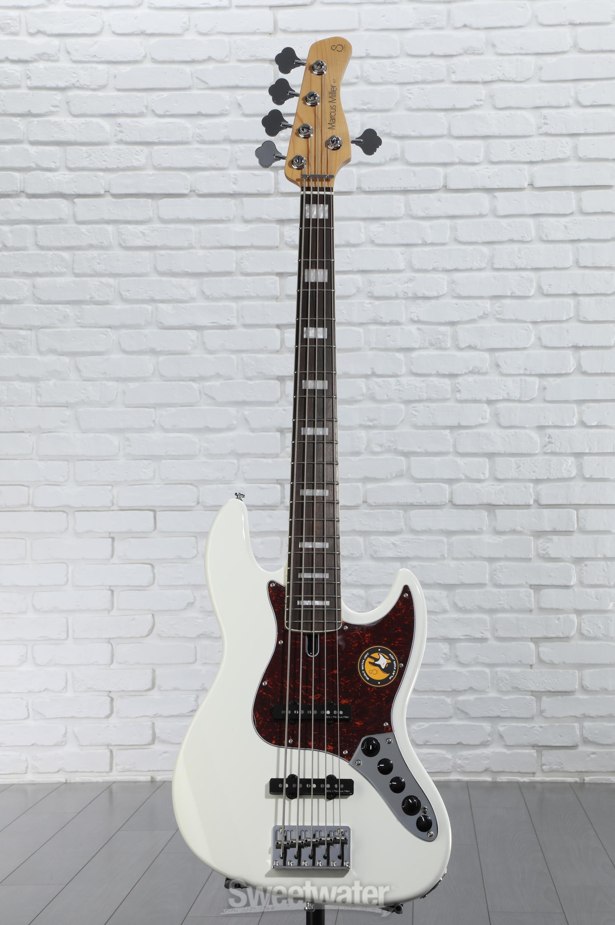 Sire Marcus Miller V7 Alder 5-string Bass Guitar - Antique White