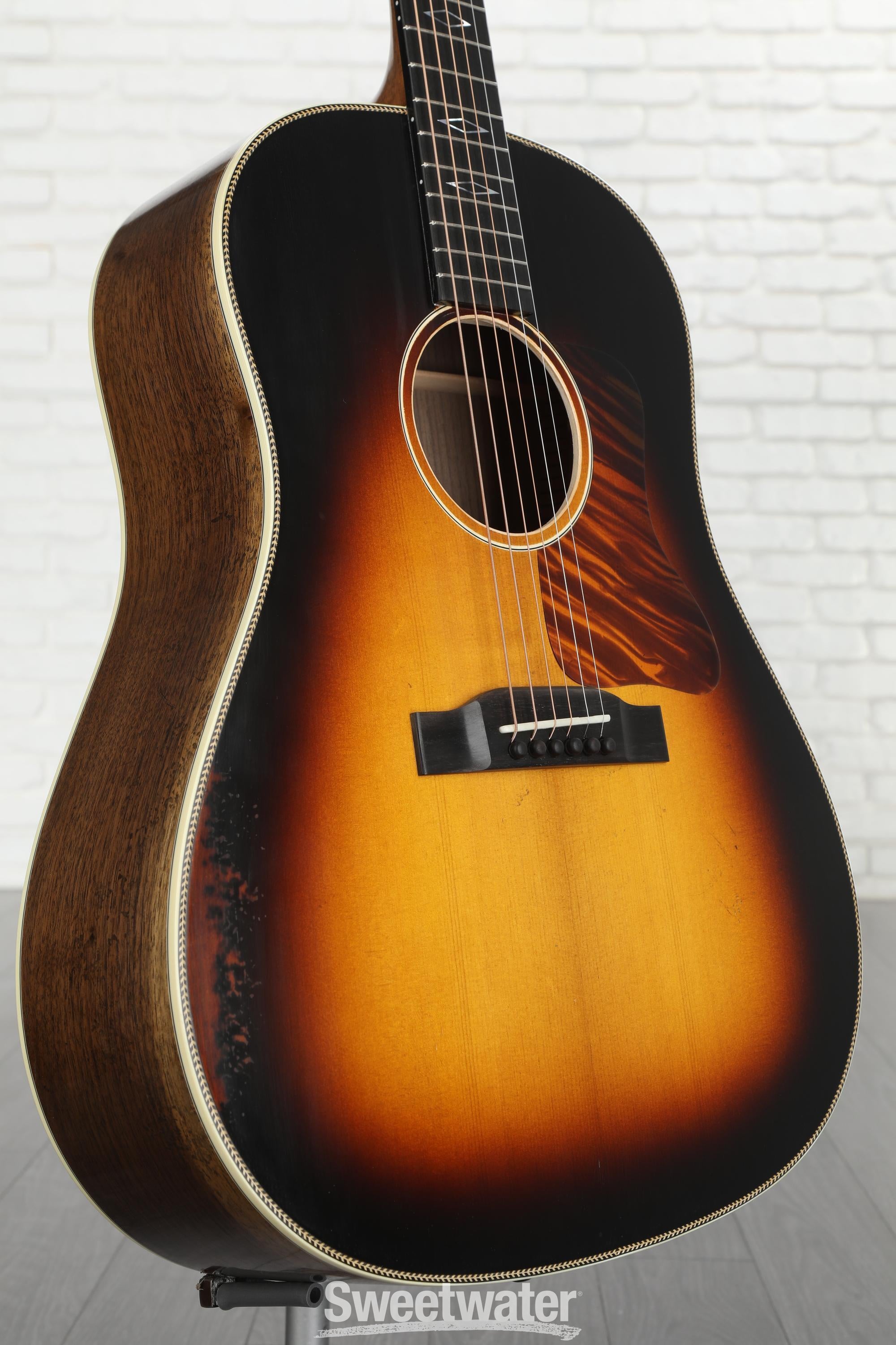 Eastman Guitars E22 Acoustic Guitar - Antique Sunburst Varnish | Sweetwater