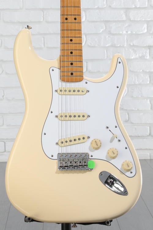 Fender Jimi Hendrix Stratocaster - Olympic White with Maple Fingerboard
