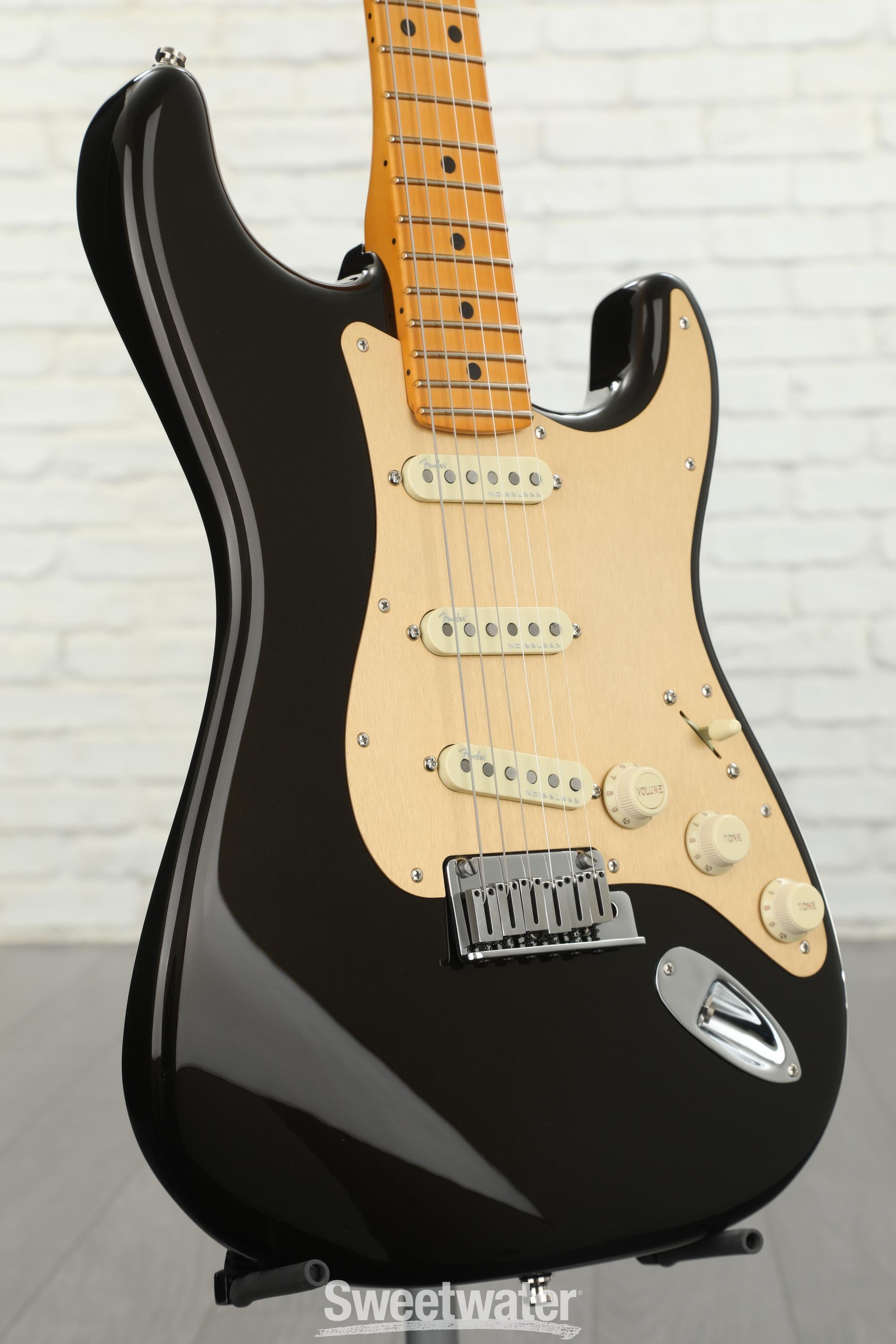 American Ultra Stratocaster® – Fender
