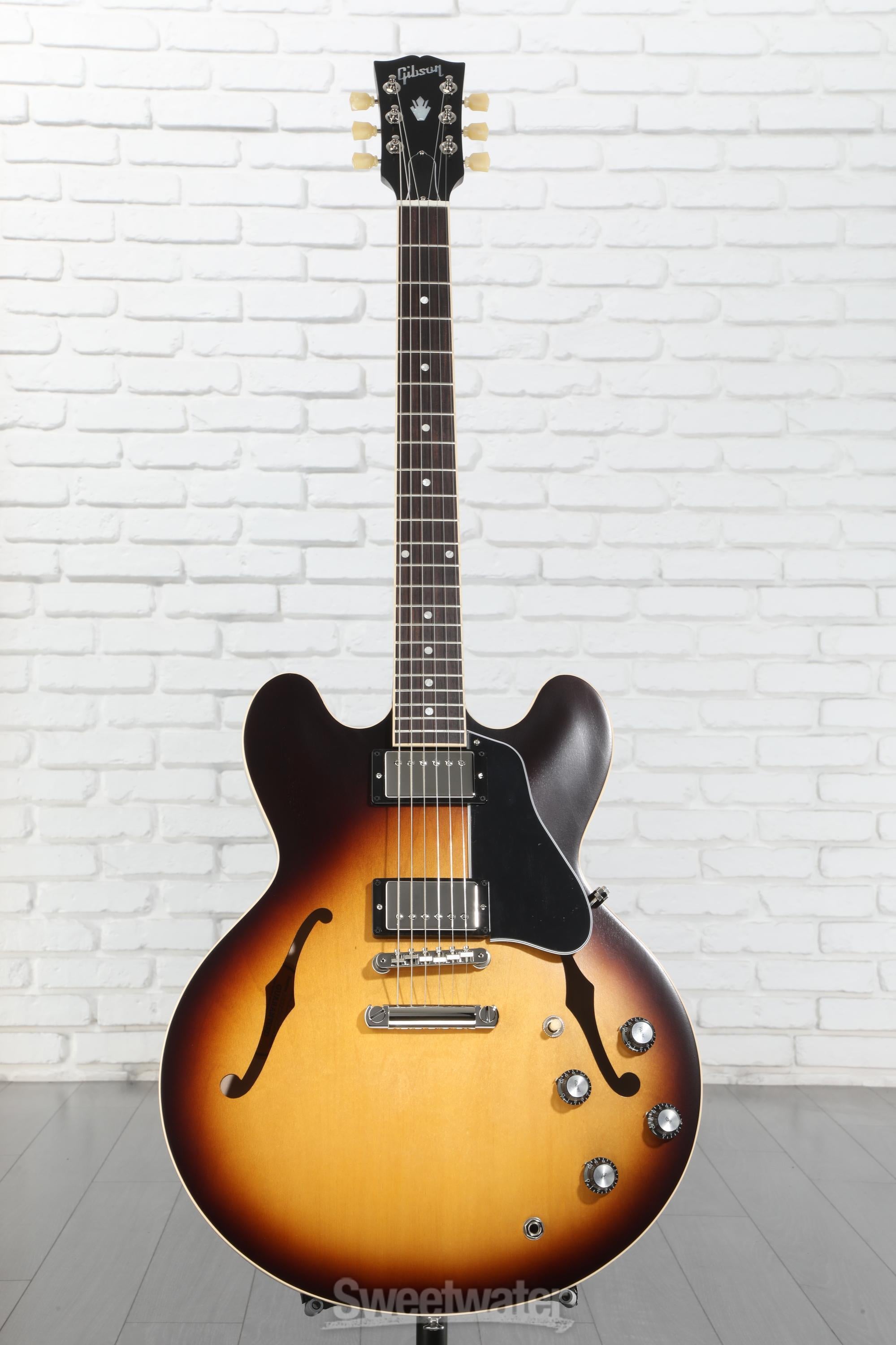 Gibson ES-335 Satin - Satin Vintage Burst Reviews | Sweetwater