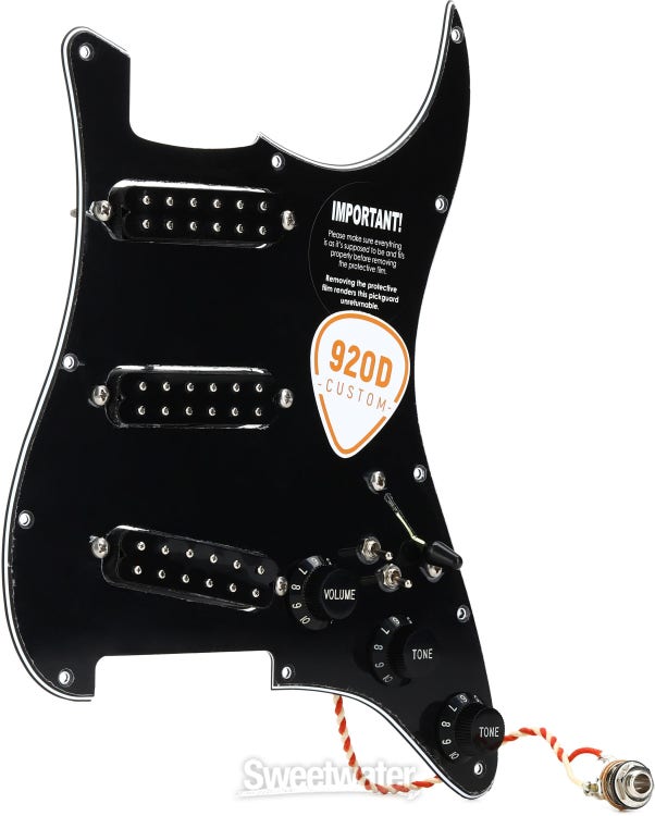 920D Custom Stratocaster Polyphonic Loaded Pickguard - Black