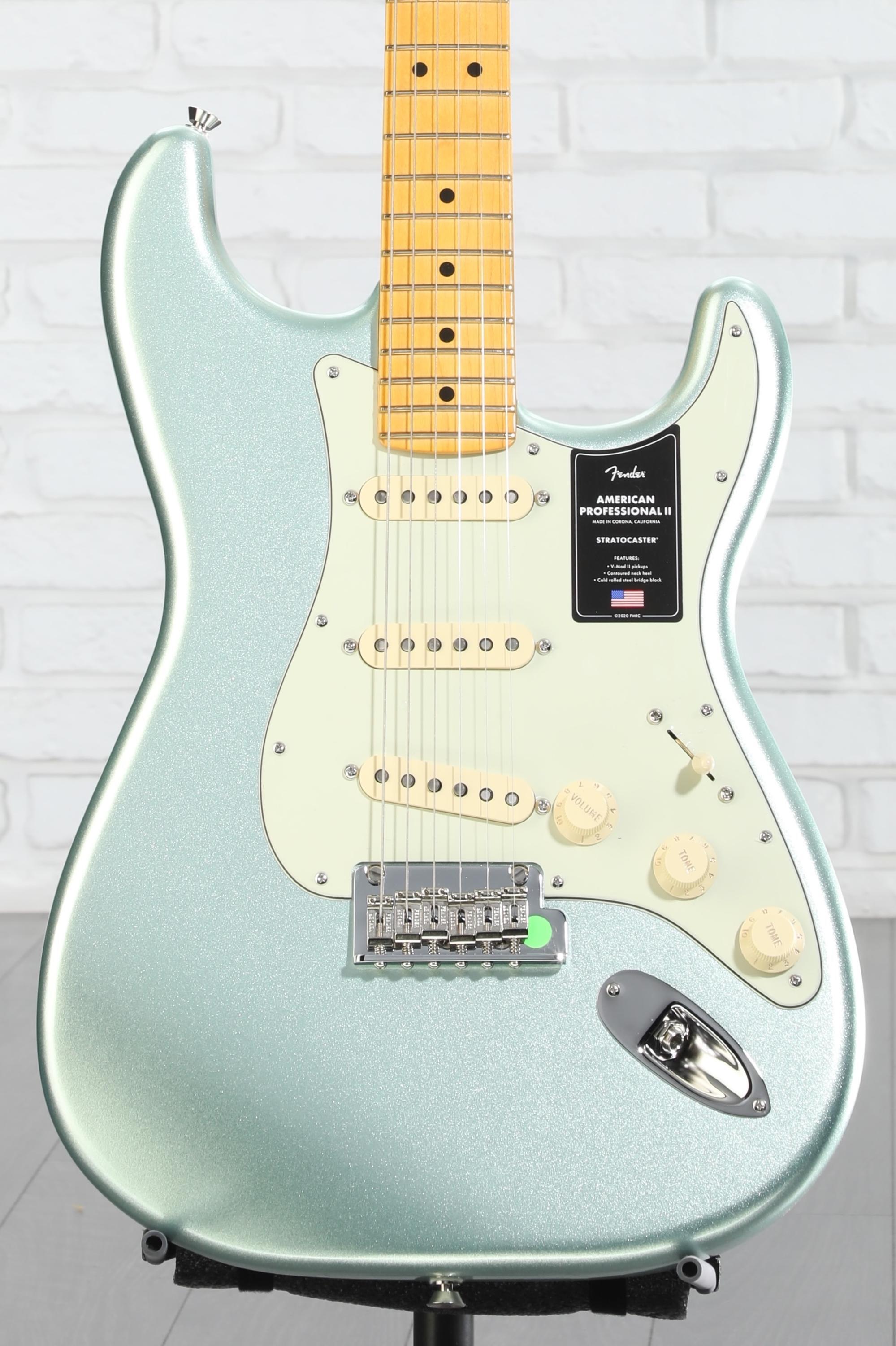 Fender American Professional II Stratocaster - Mystic Surf Green