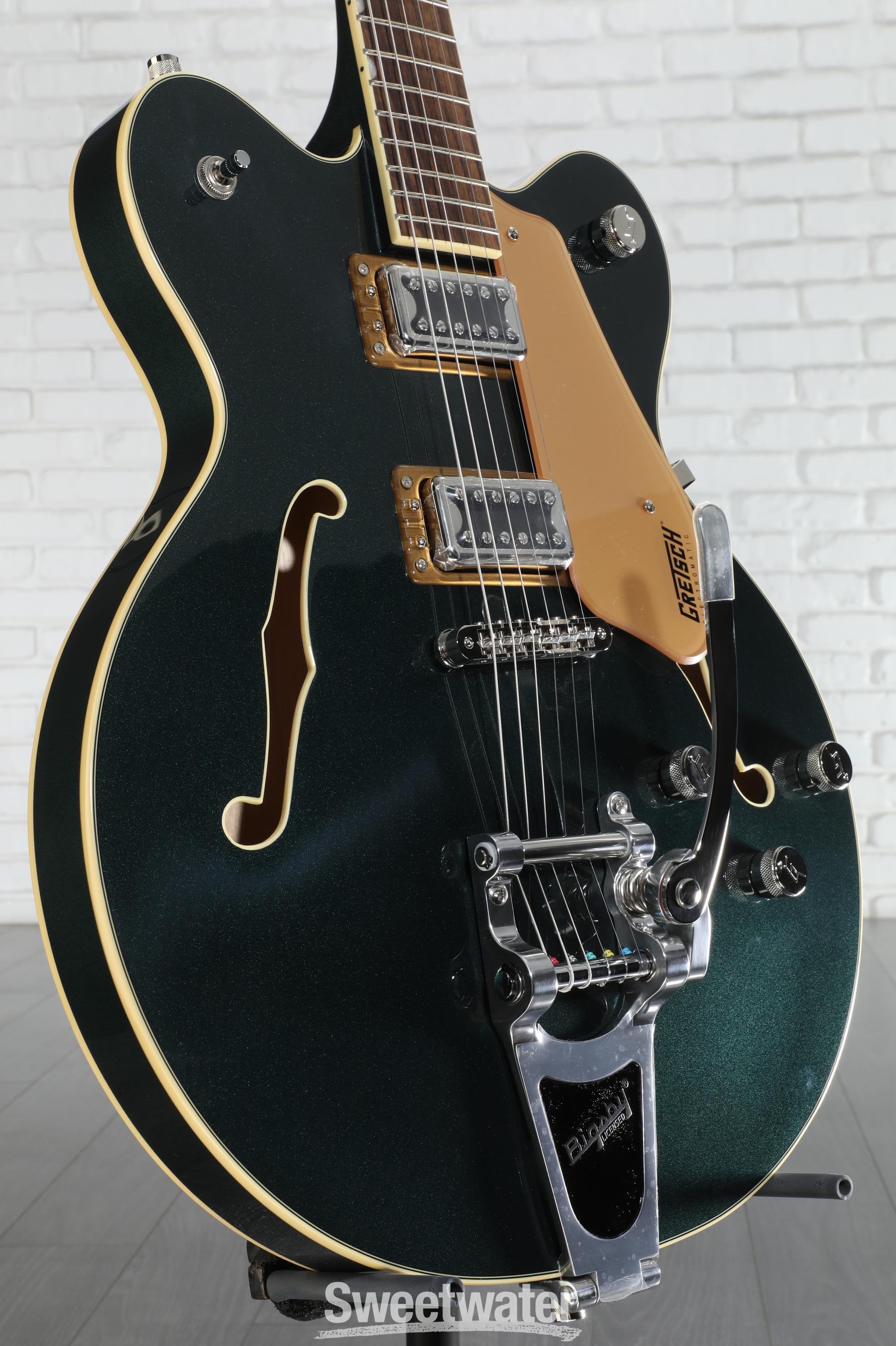 Gretsch G5622T Electromatic Center Block Double-Cut with Bigsby