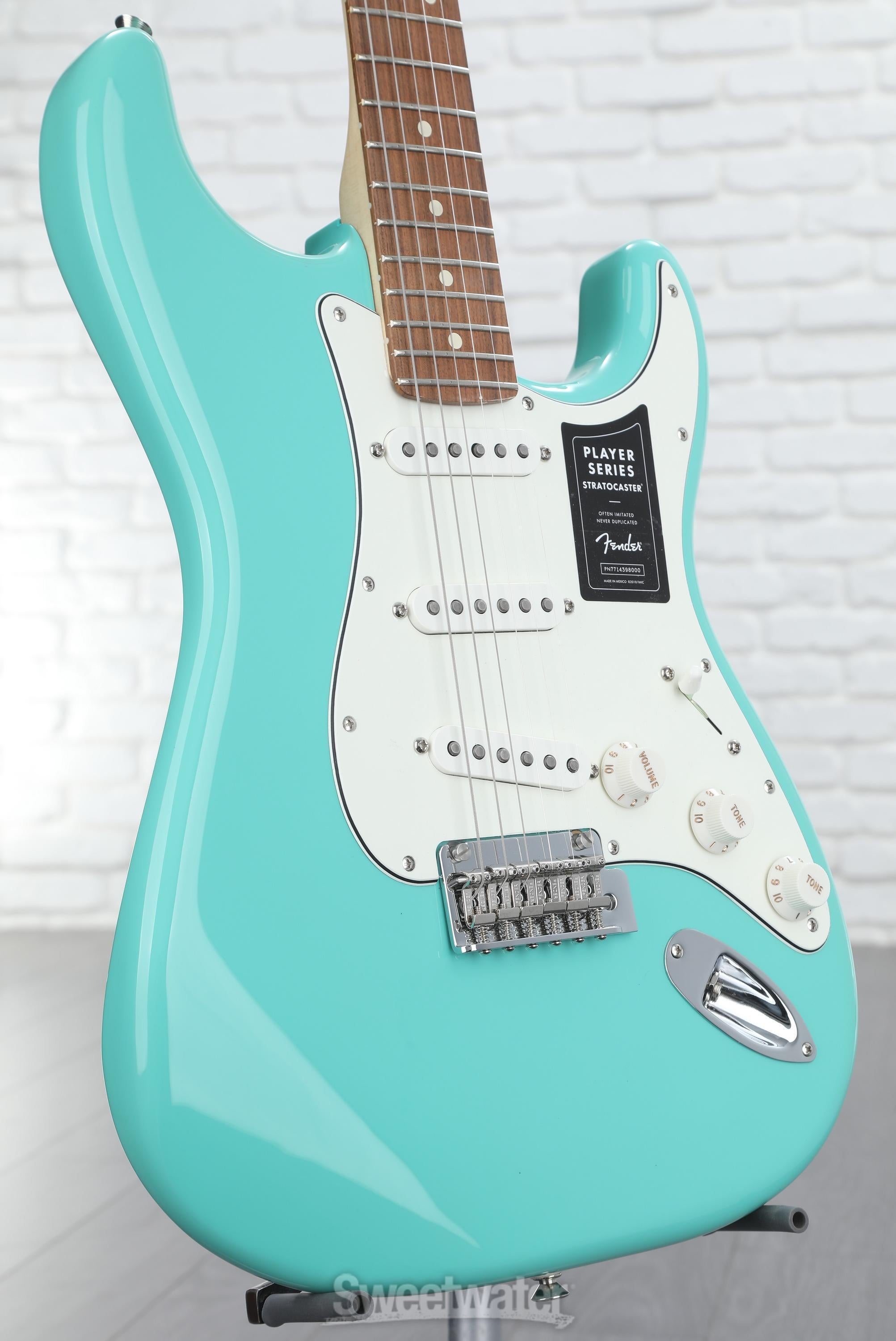 Fender Player Stratocaster （値下げ◯） Fender Player Stratocaster Electric Guitar - Sea Foam Green with