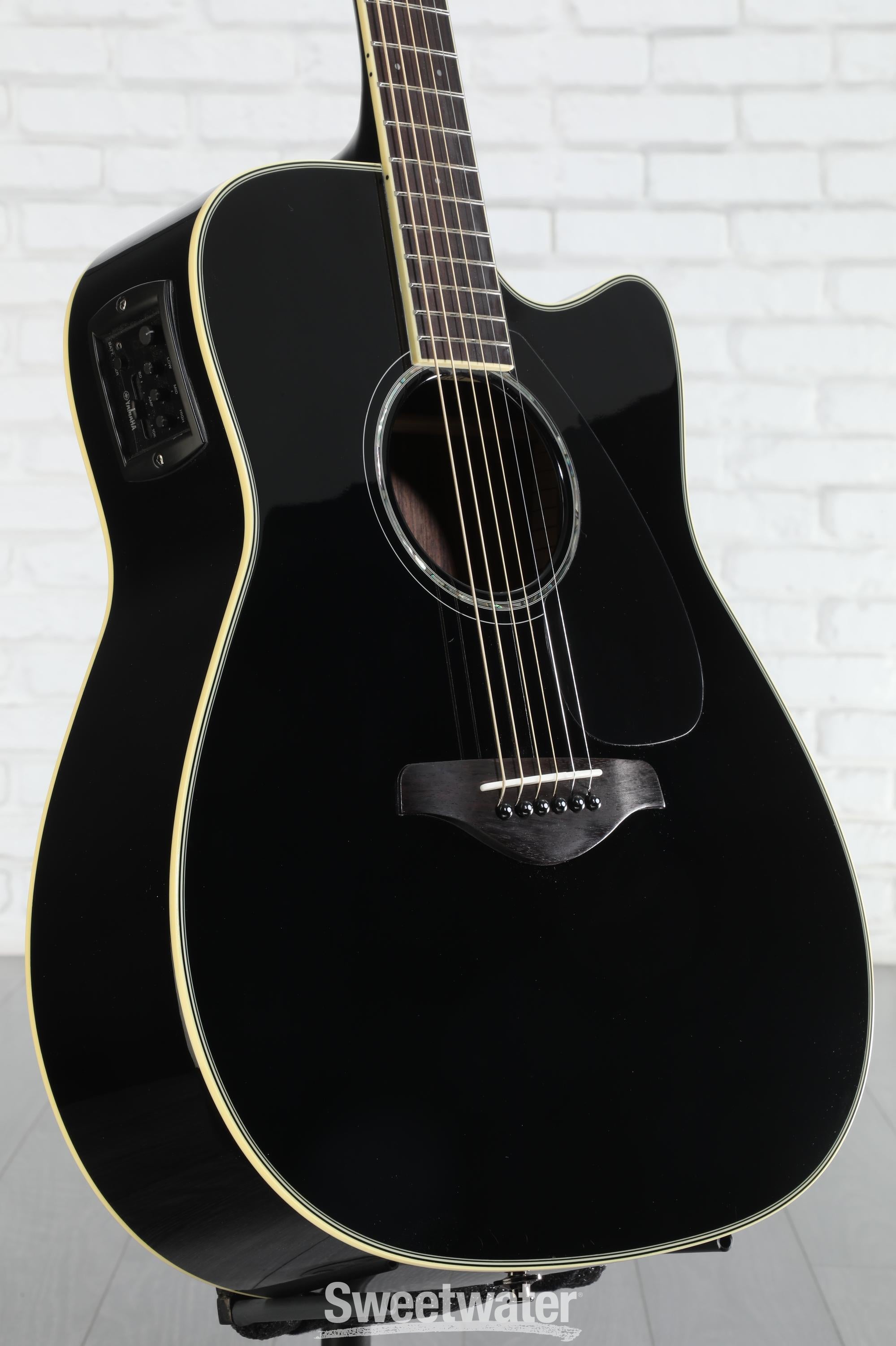 Yamaha FGX830C Dreadnought Cutaway Acoustic-electric Guitar - Black