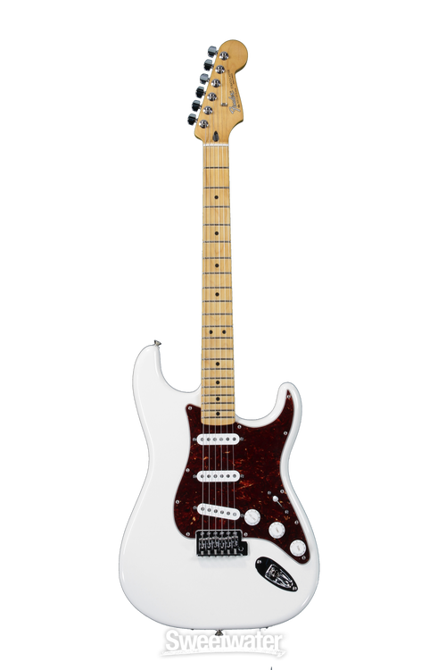 Fender Deluxe Roadhouse Stratocaster - Arctic White | Sweetwater Fender Deluxe Roadhouse Stratocaster - Arctic White | Sweetwater
