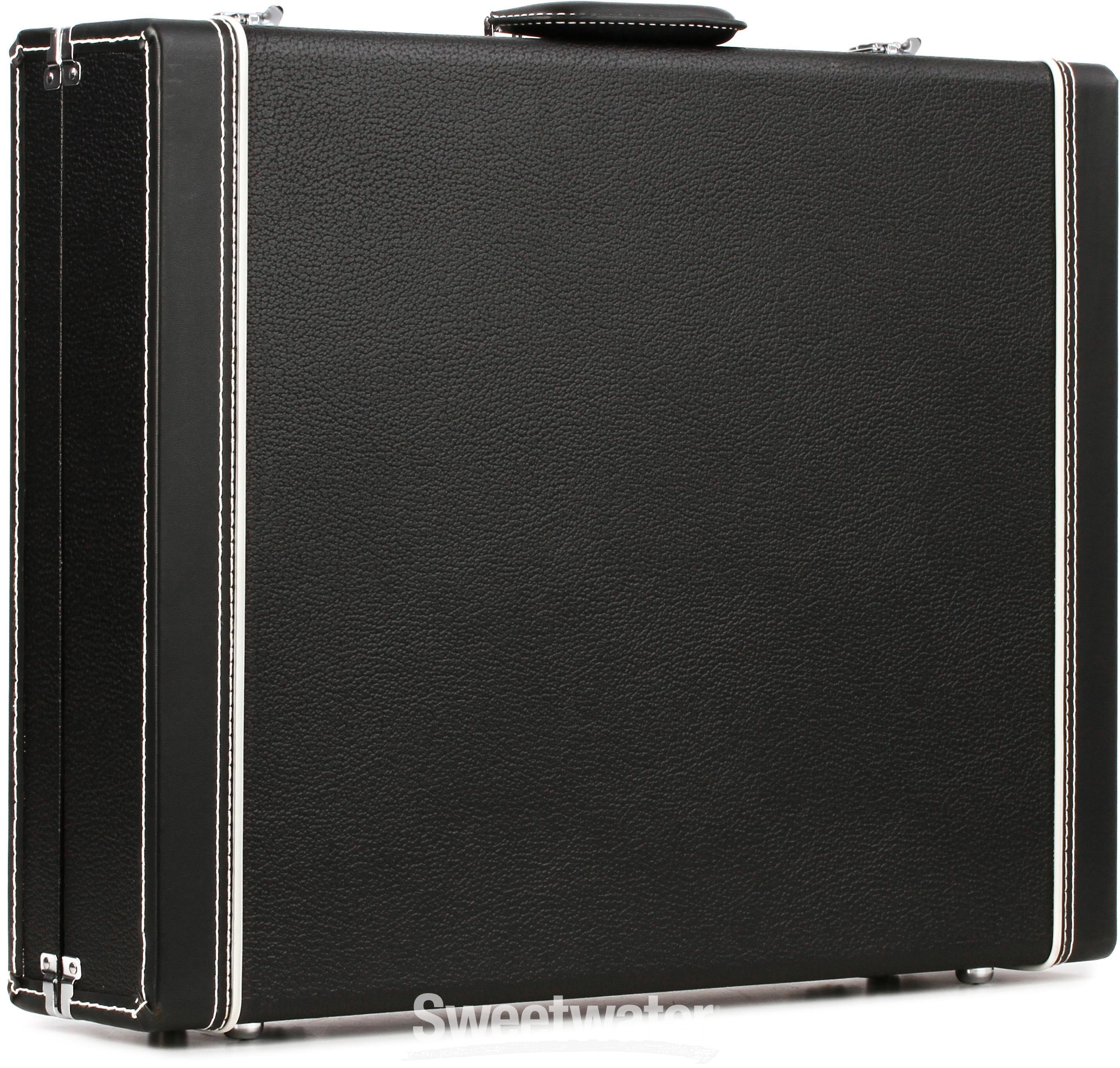 Fender Classic Series Case Stand - 3 Guitars, Black | Sweetwater