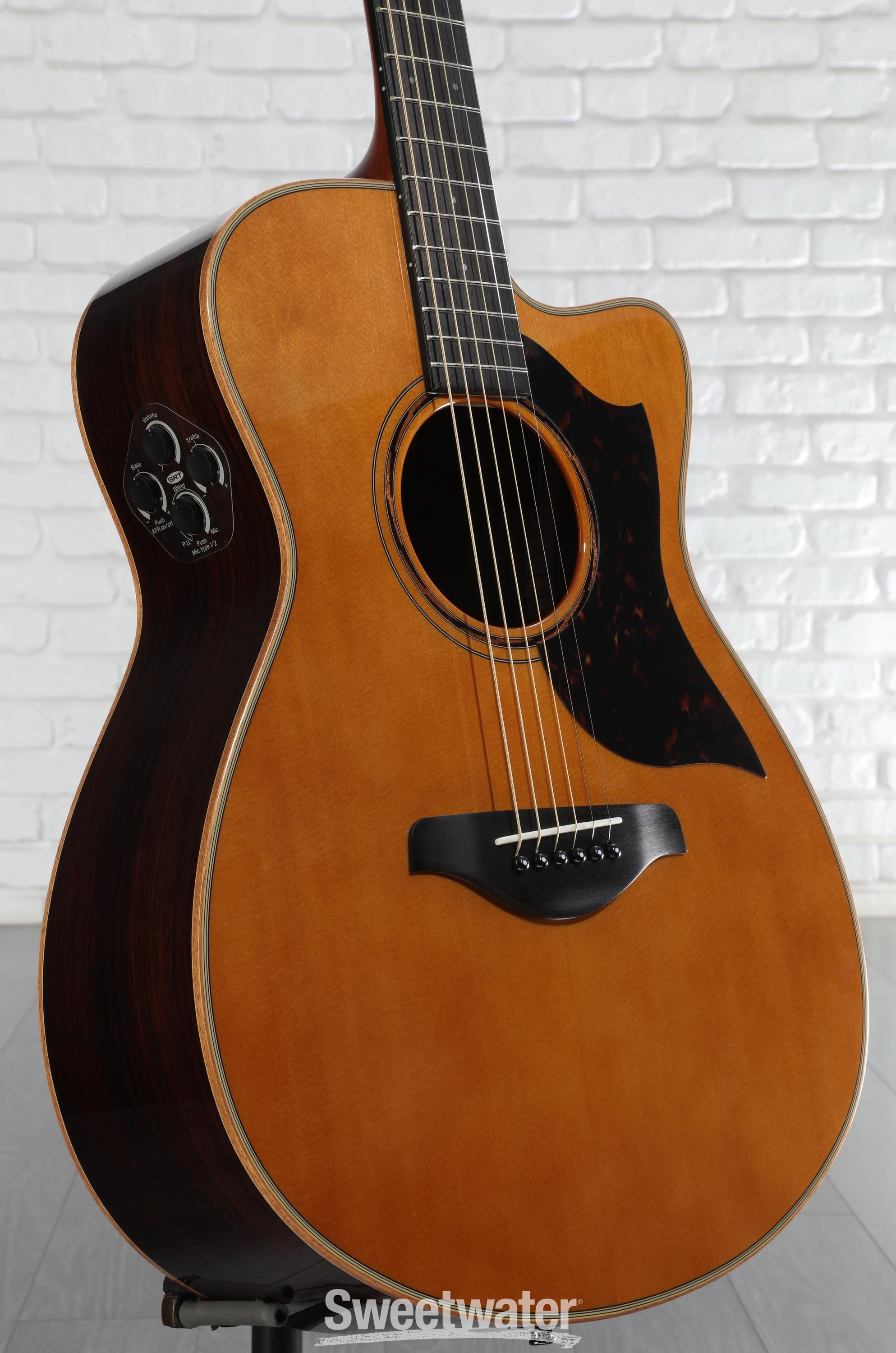 Yamaha AC3R アコギ Yamaha A-Series AC3R Concert Cutaway Acoustic-Electric