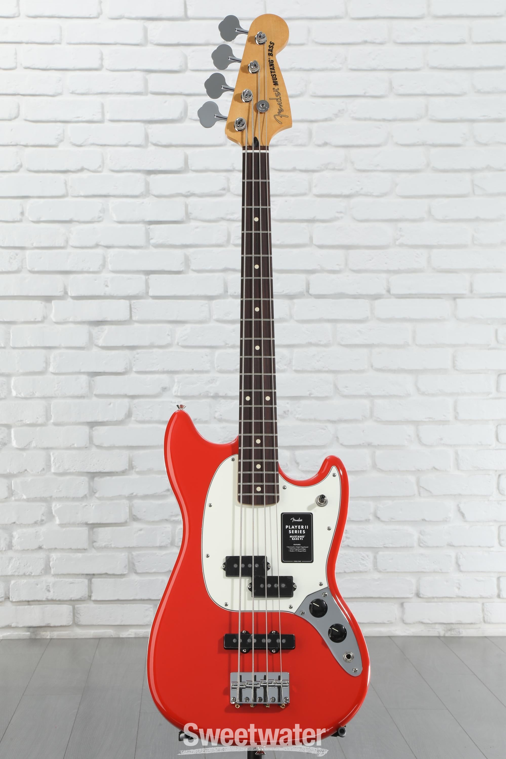Fender Player II Mustang Bass PJ - Coral Red with Rosewood