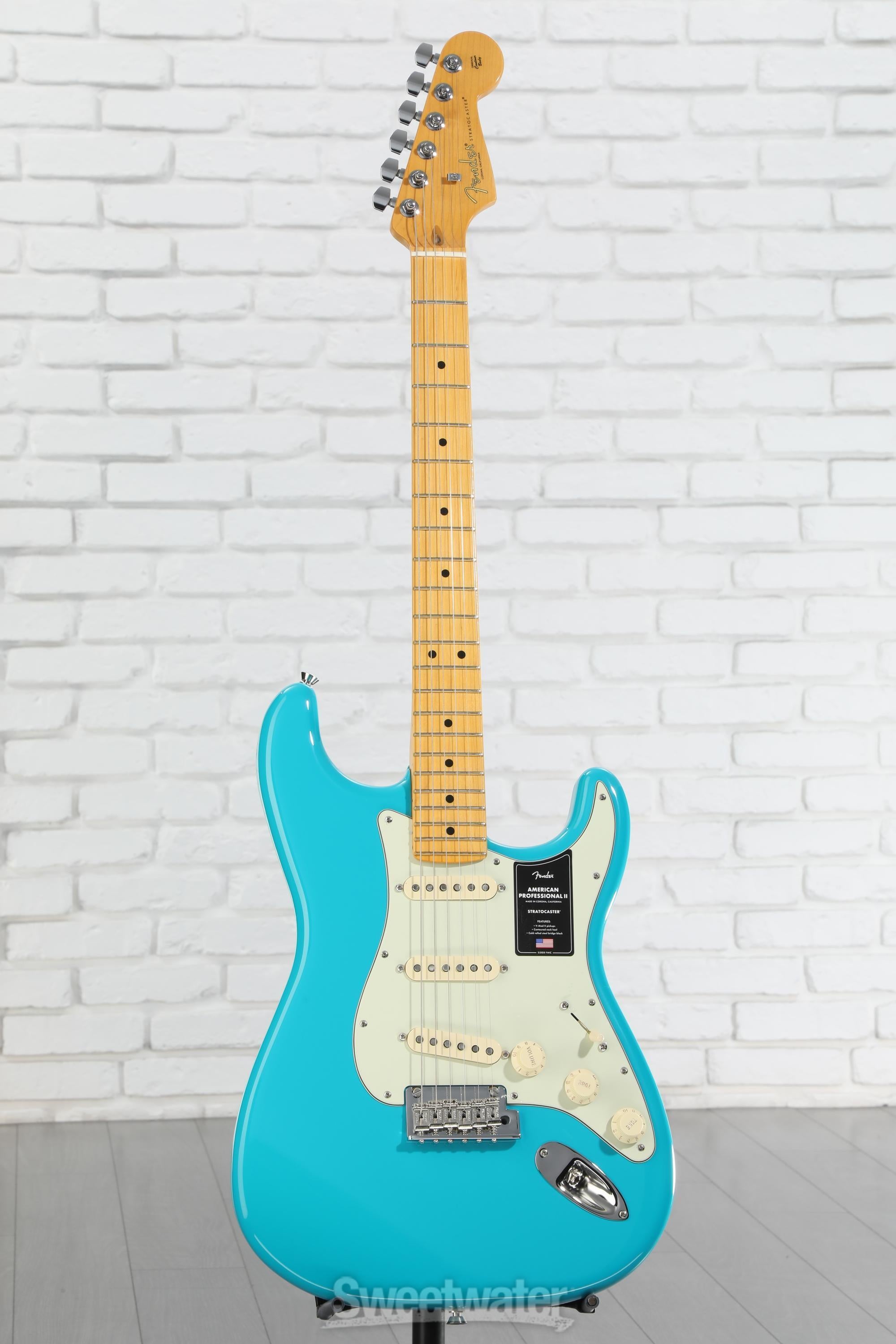 Fender American Professional II Stratocaster - Miami Blue with