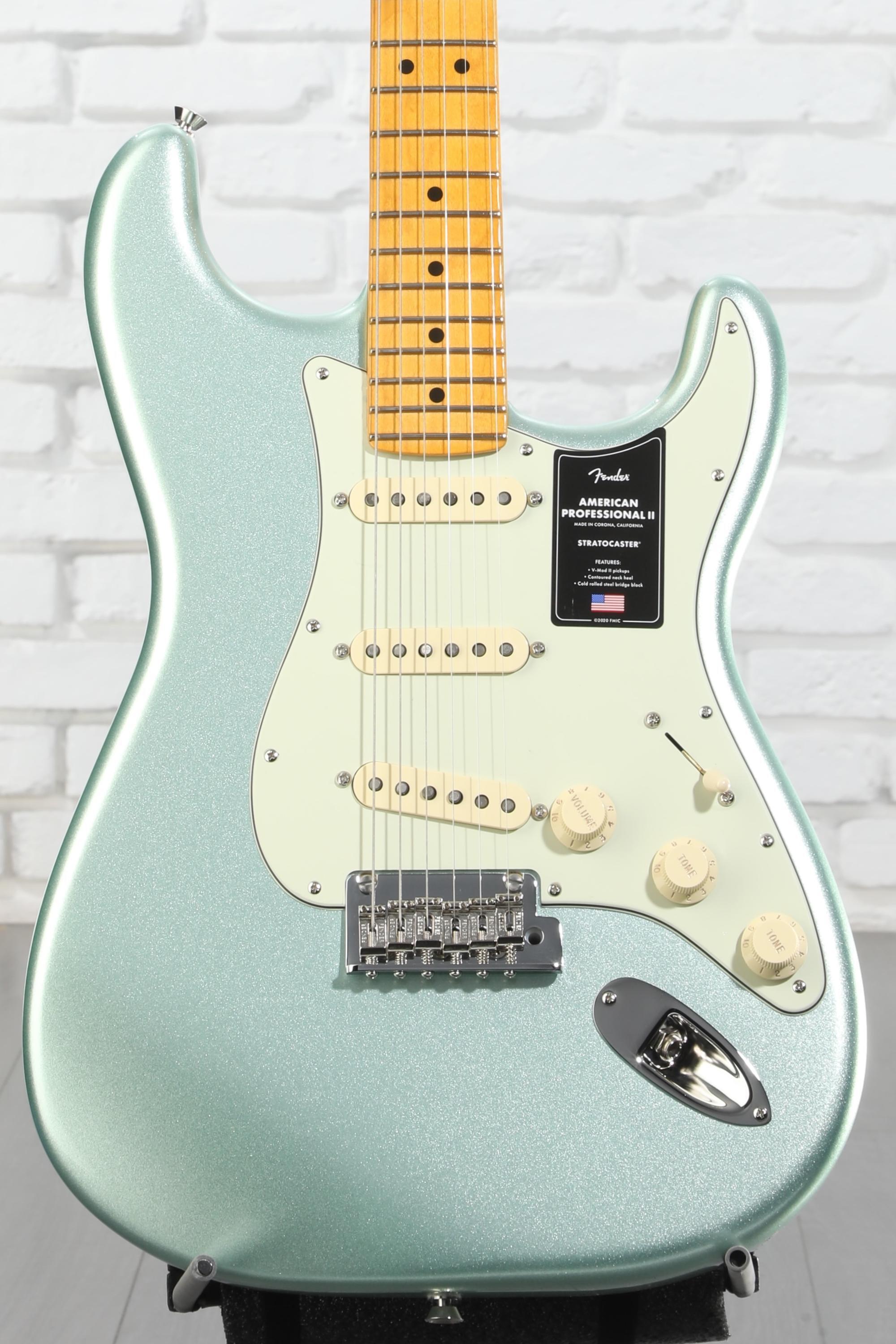 Fender American Professional II Stratocaster - Mystic Surf Green