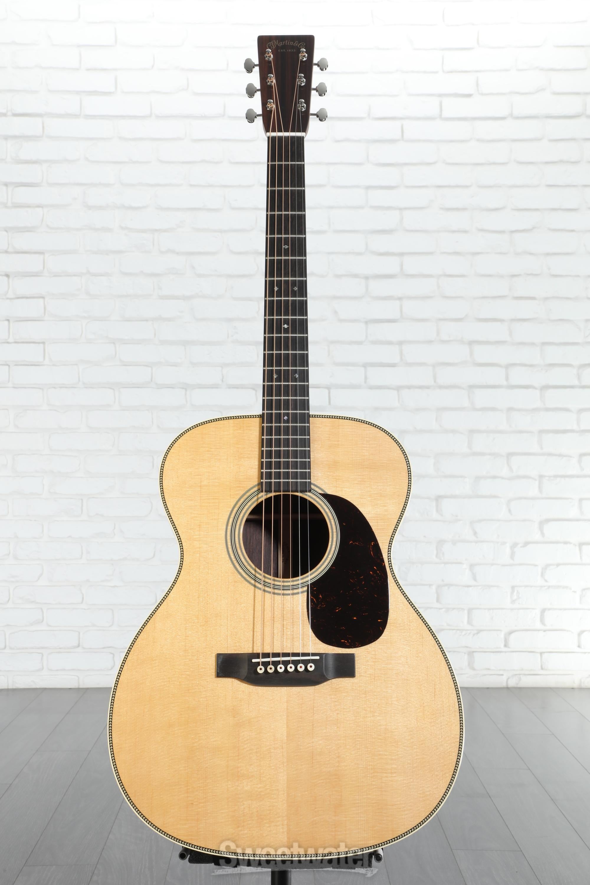 Martin 000-28 Standard Series Acoustic Guitar - Natural Aging