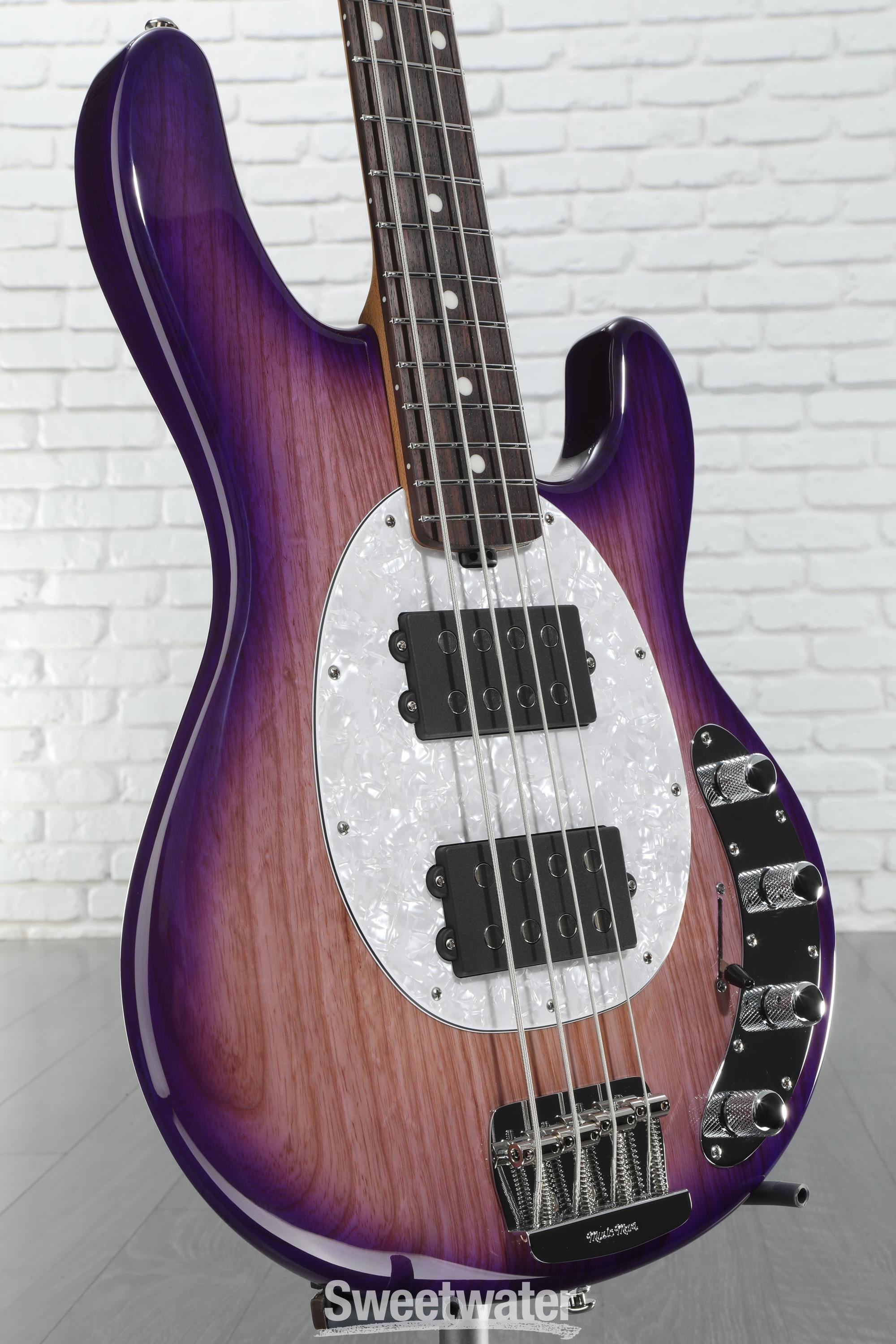 ベース MUSICMAN StingRay 4 Rolls Burgundy MH 1985 Music Man Stingray Bass Burgundy Metallic | Reverb