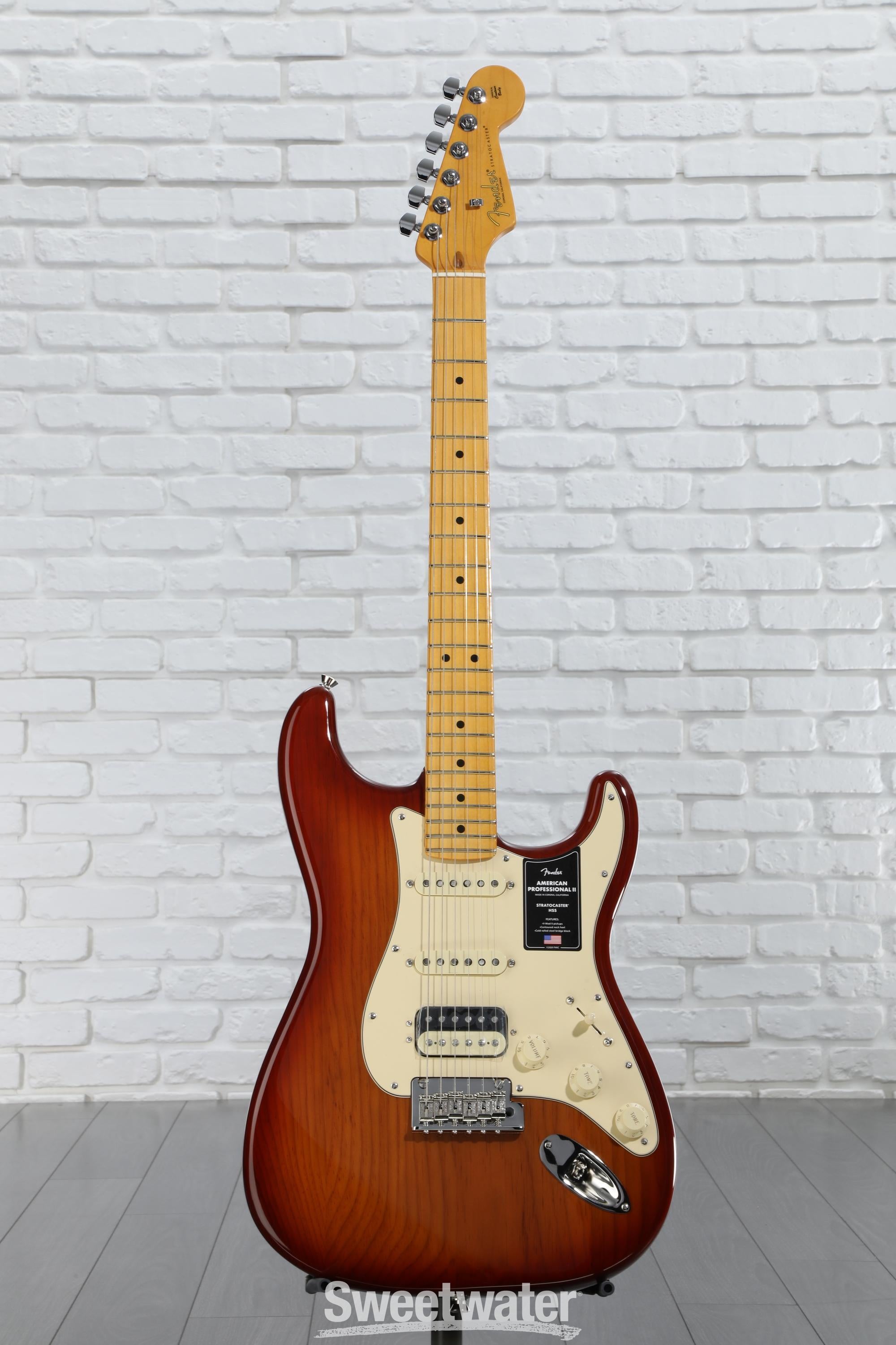 Fender American Professional II Stratocaster HSS - Sienna Sunburst