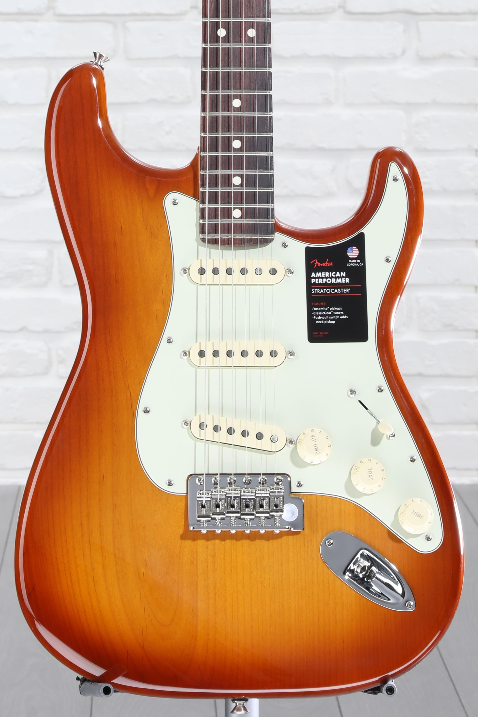 Fender American Performer Stratocaster - Honeyburst with Rosewood  Fingerboard