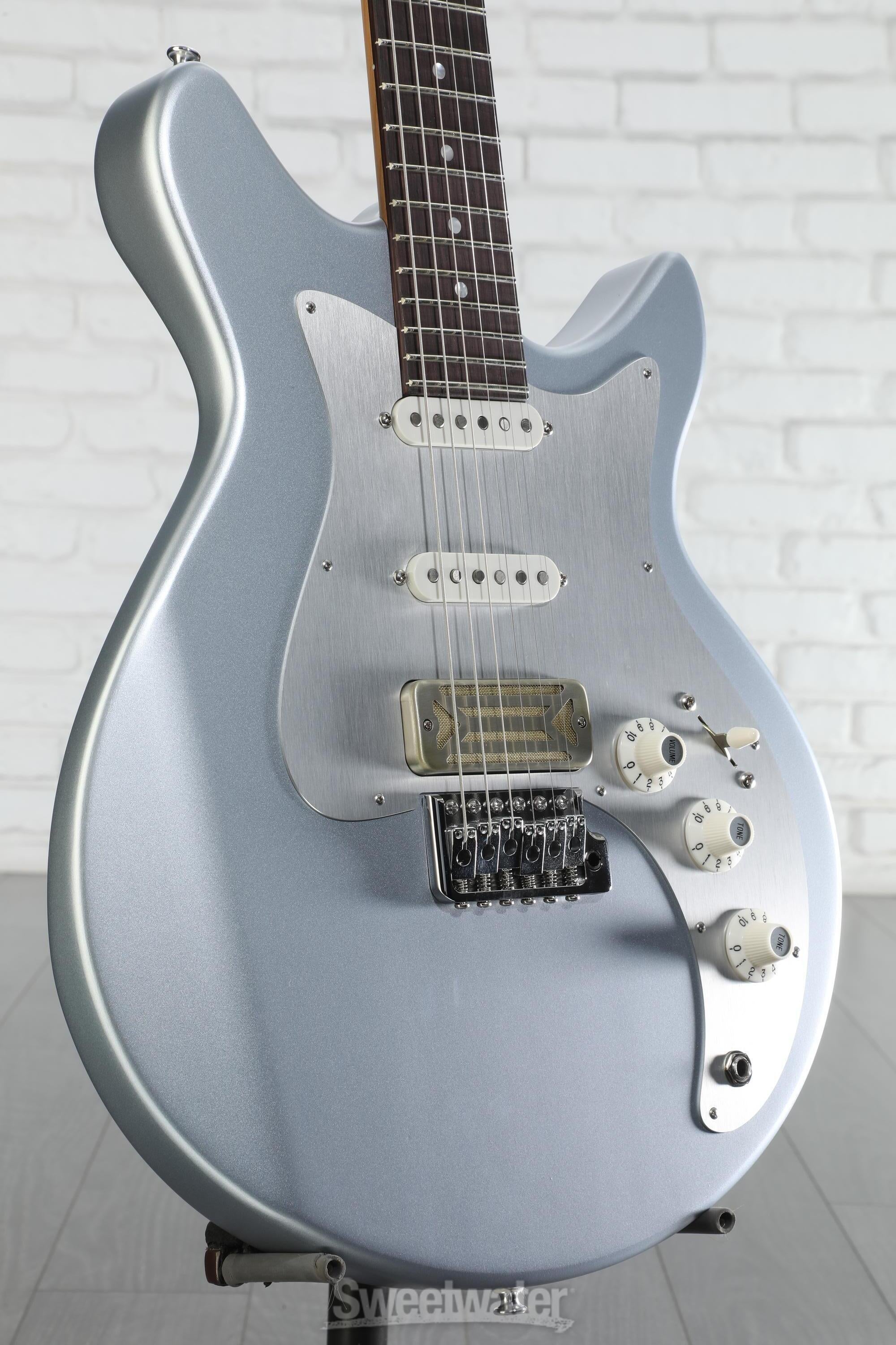 Eastman Guitars Fullertone DC'62 Electric Guitar - Ice Blue