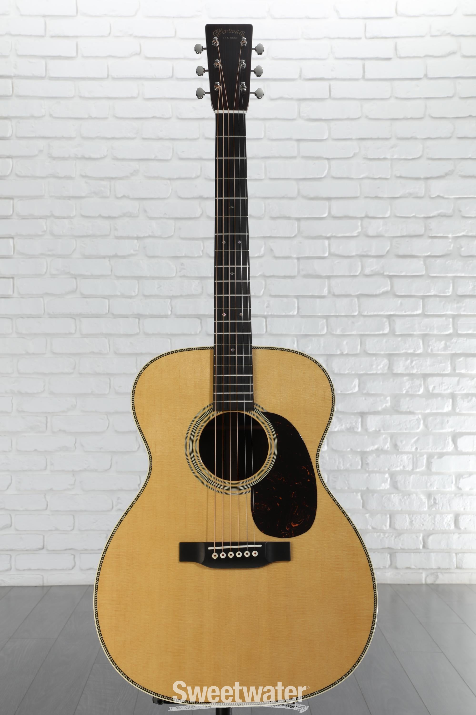 Martin 000-28 Standard Series Acoustic Guitar - Natural