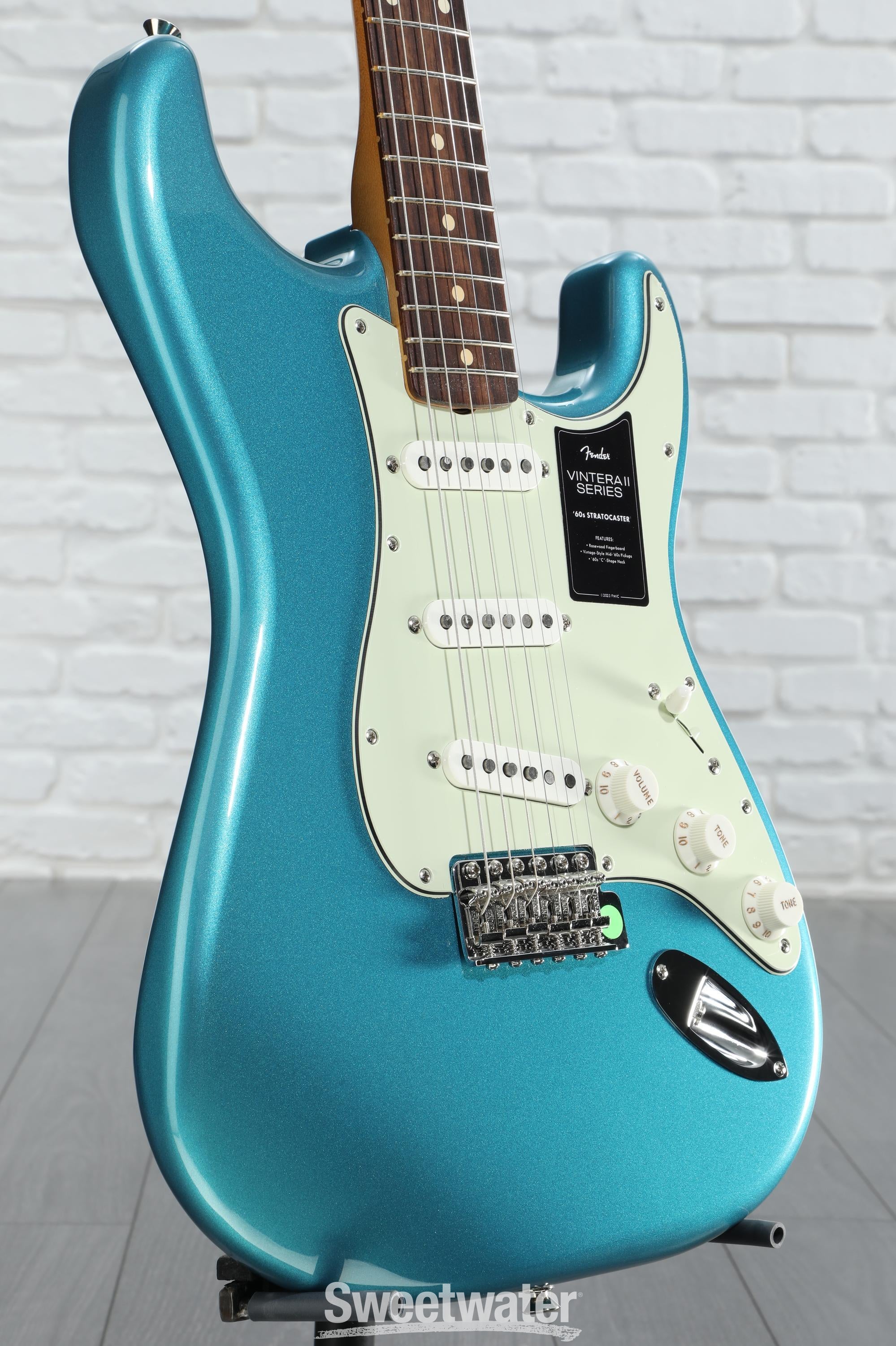 Fender Vintera II '60s Stratocaster Electric Guitar - Lake Placid Blue