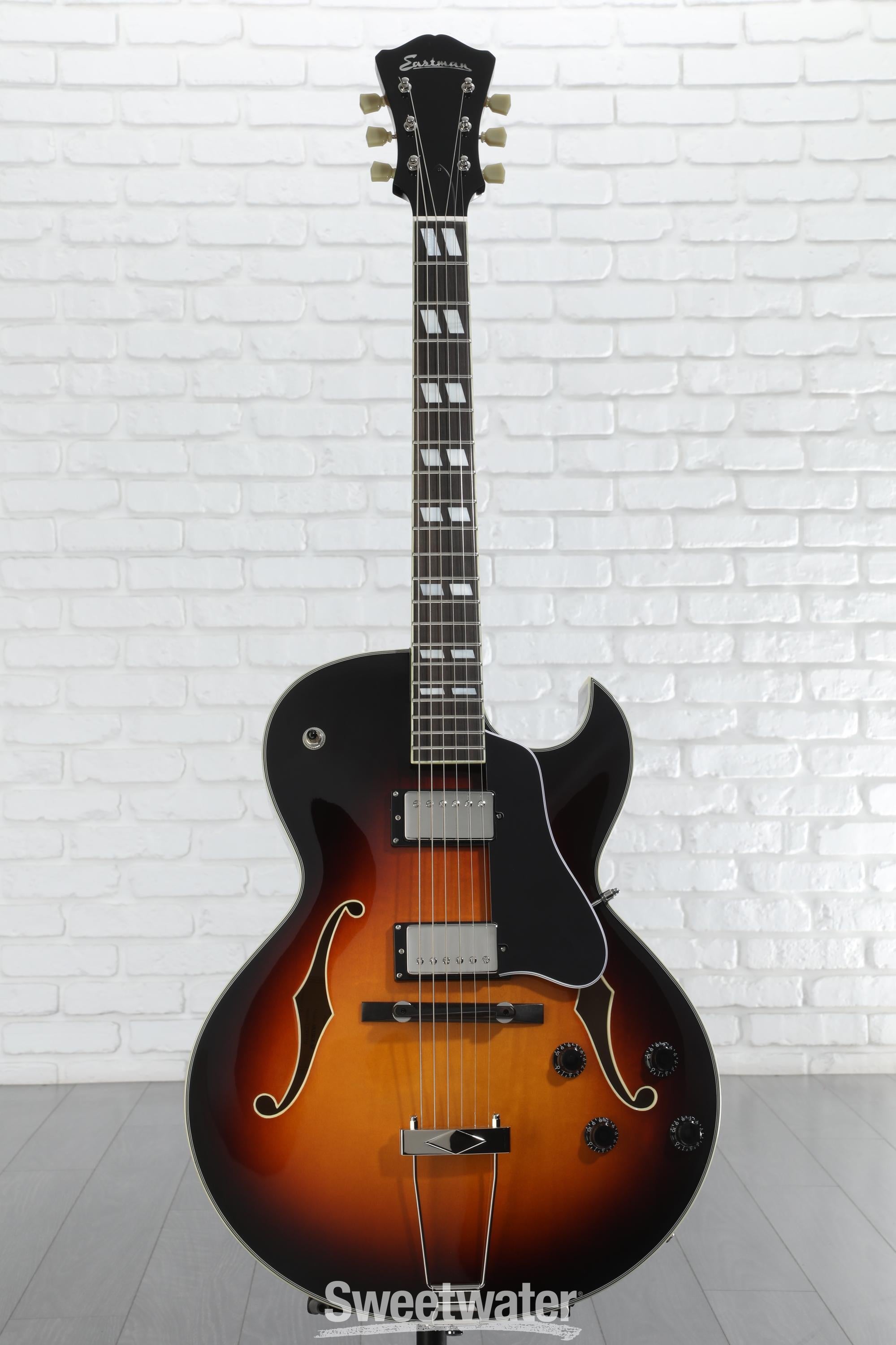 Eastman Guitars AR372CE Archtop Hollowbody Electric Guitar