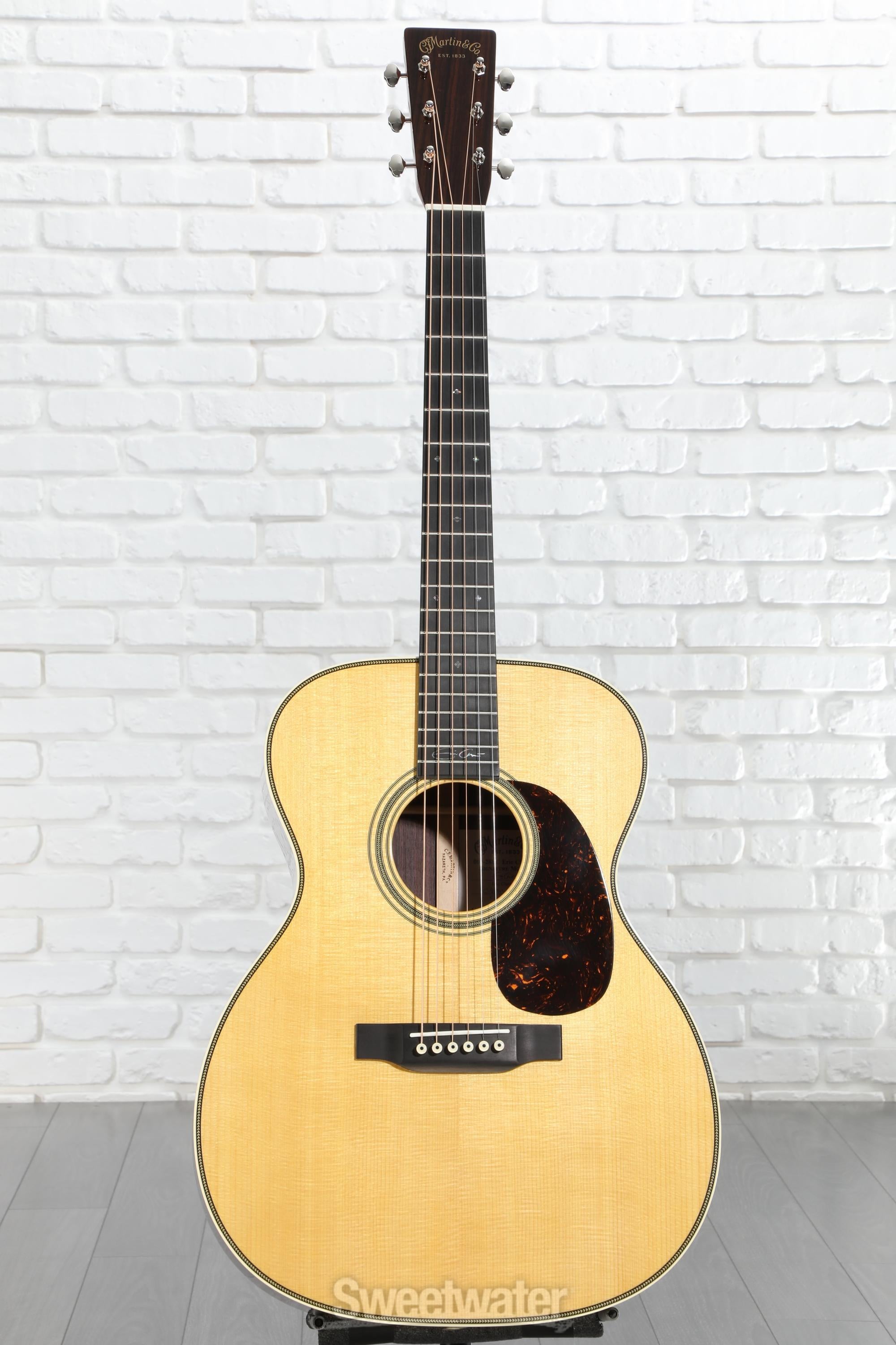 Martin 000-28EC Eric Clapton Acoustic Guitar - Natural | Sweetwater