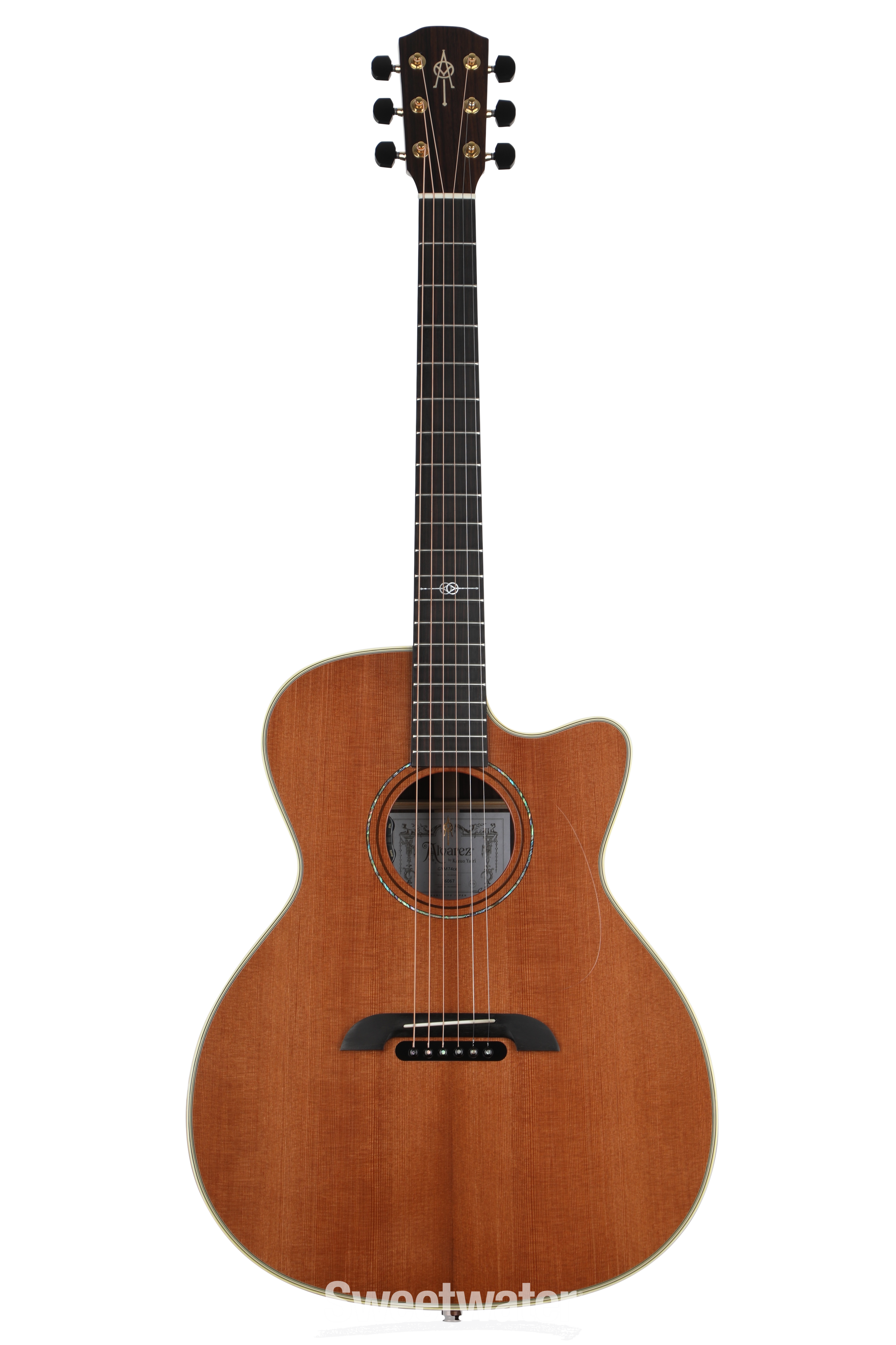 Alvarez Yairi GYM74ce Masterworks Series Acoustic-electric Guitar