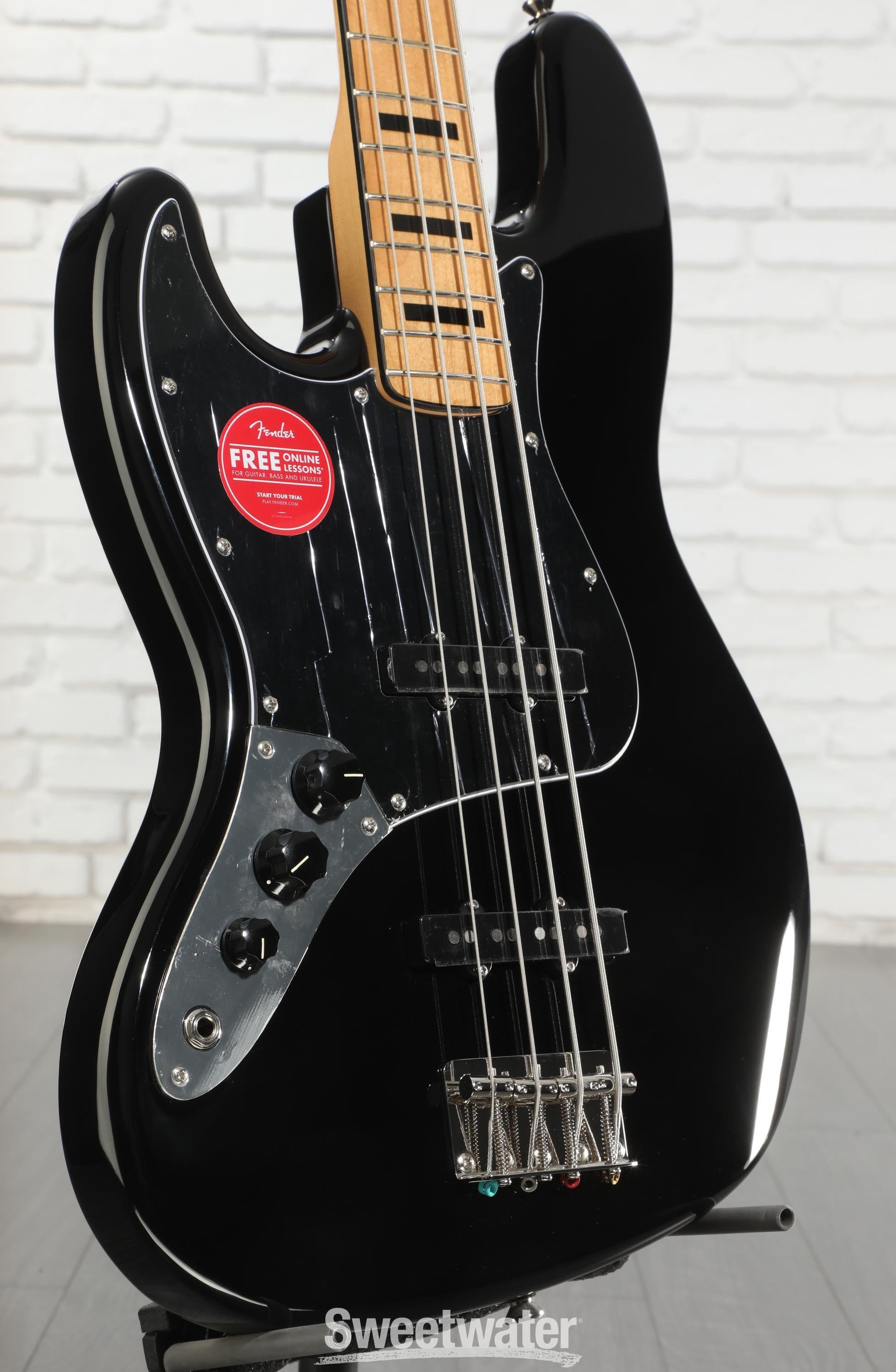Squier Classic Vibe '70s Jazz Bass, Left-handed - Black | Sweetwater