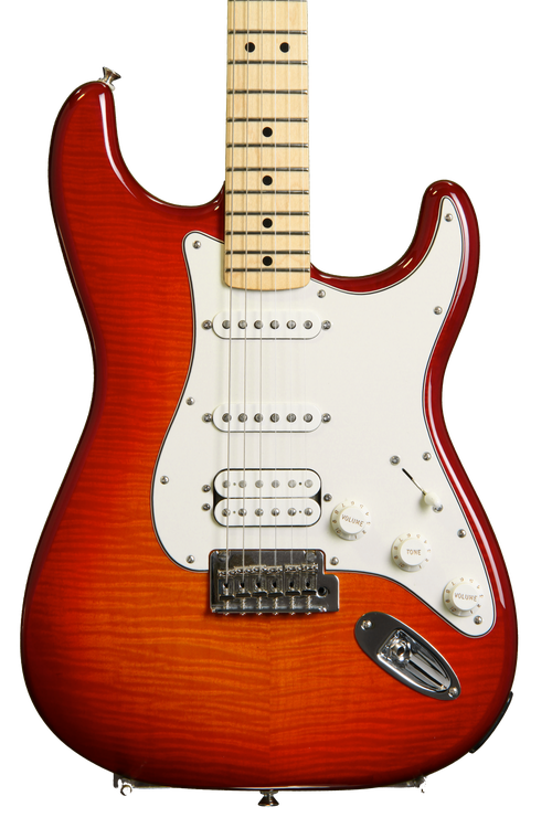 Fender Deluxe Strat Plus HSS iOS - Aged Cherry Burst