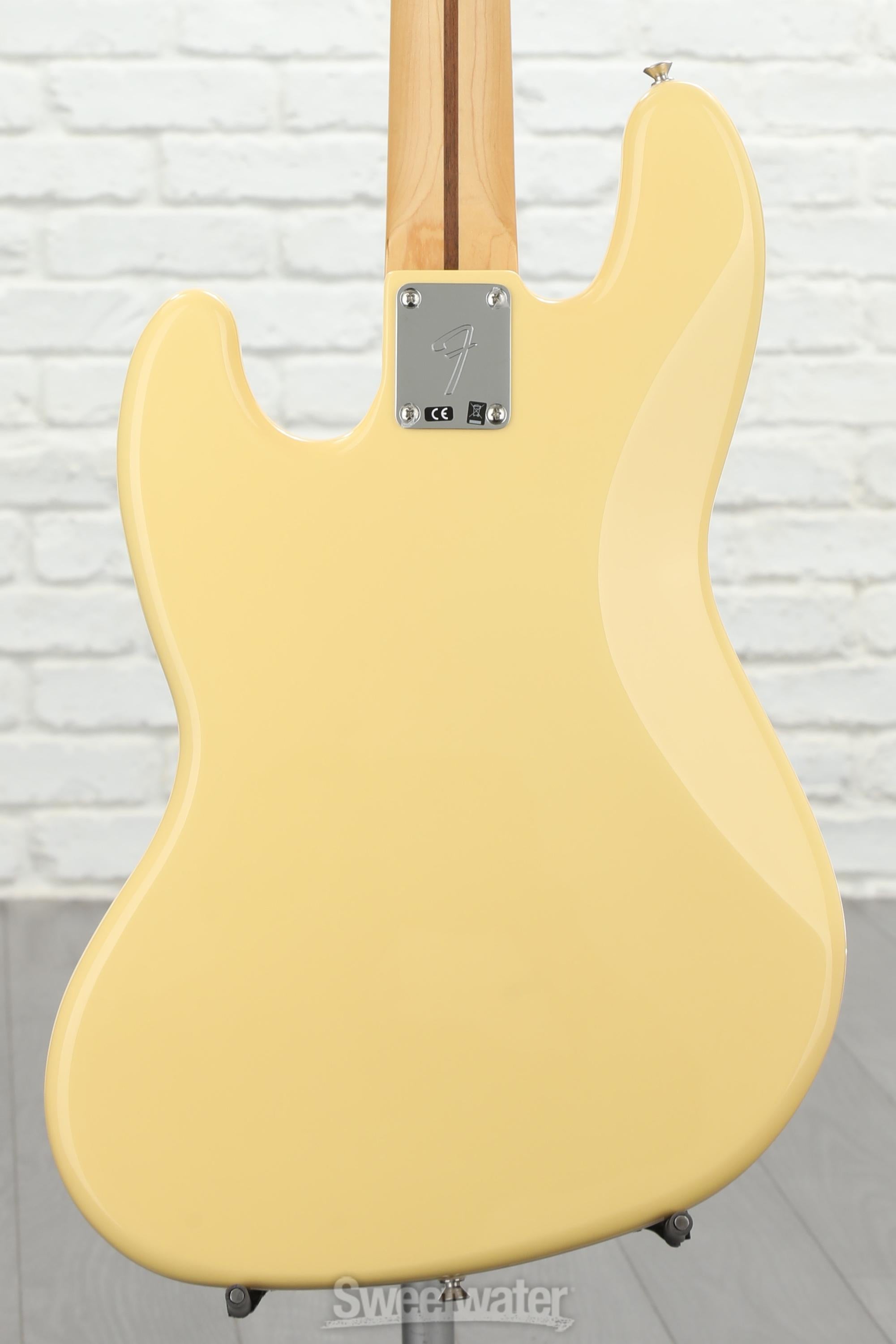 Fender Player Jazz Bass - Buttercream with Maple Fingerboard