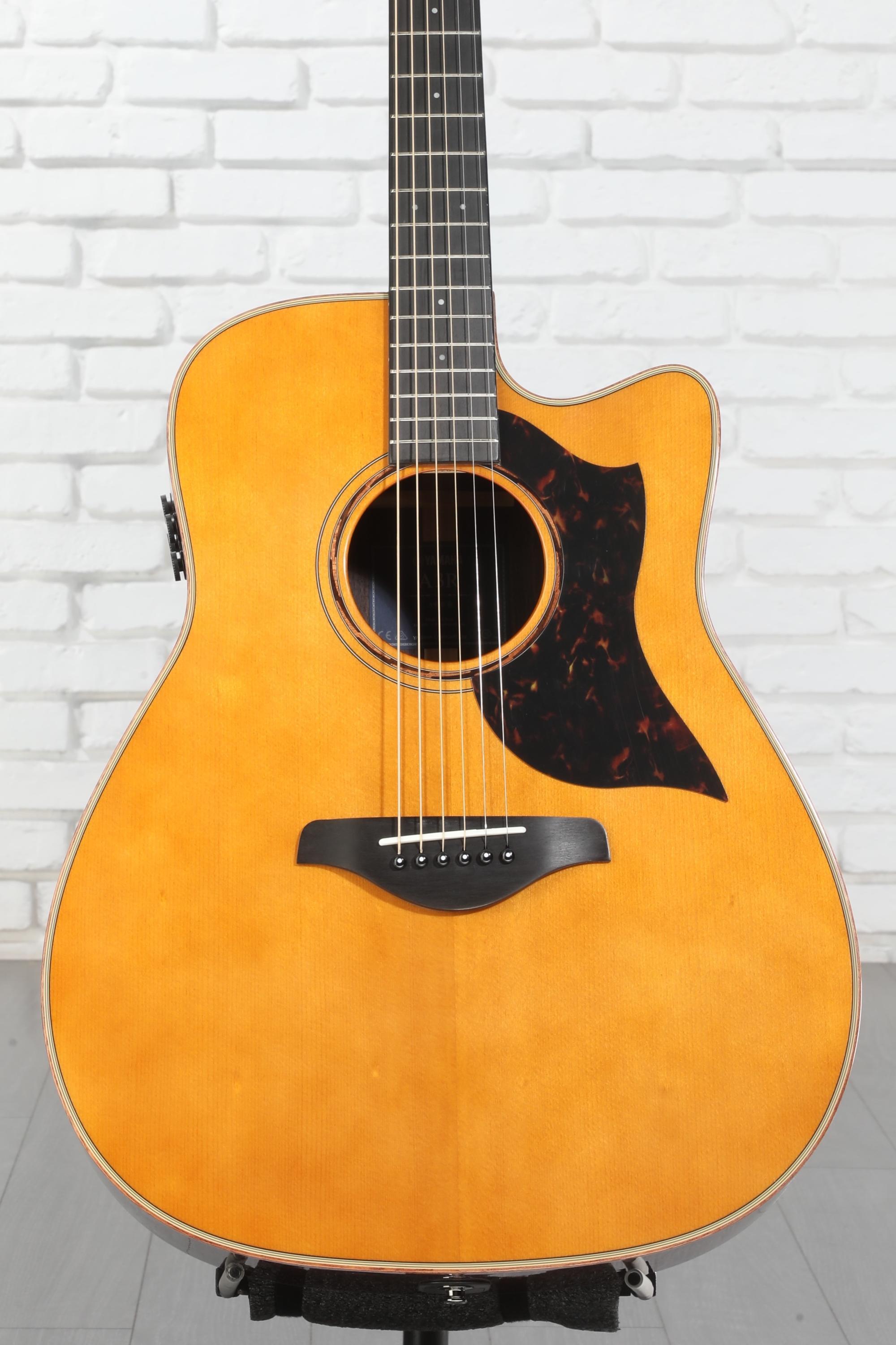 Yamaha A3R エレクトリックアコースティックギター Amazon.com: Yamaha A-Series A3R Acoustic-Electric Guitar