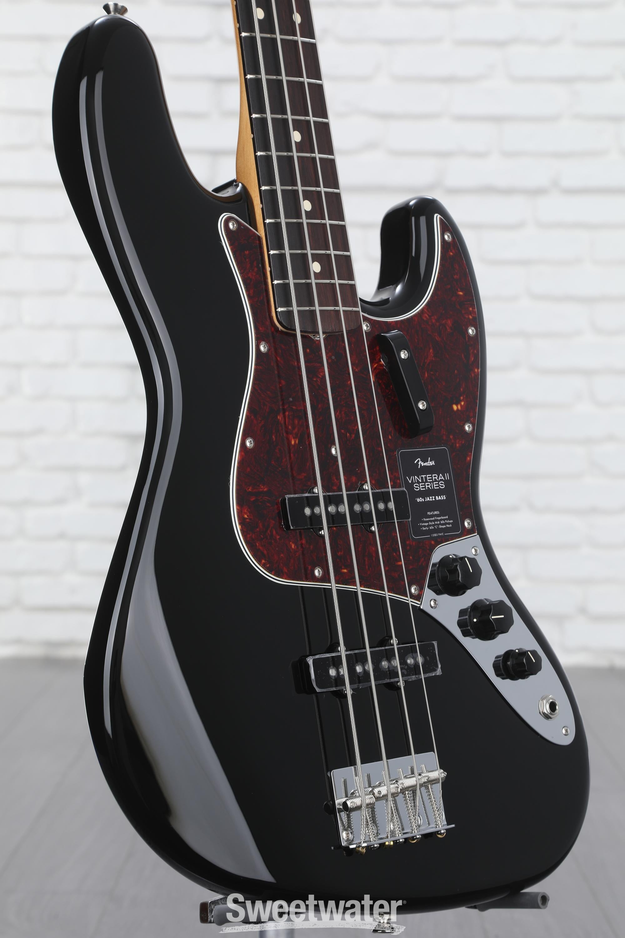 Fender Vintera II '60s Jazz Bass - Black with Rosewood Fingerboard