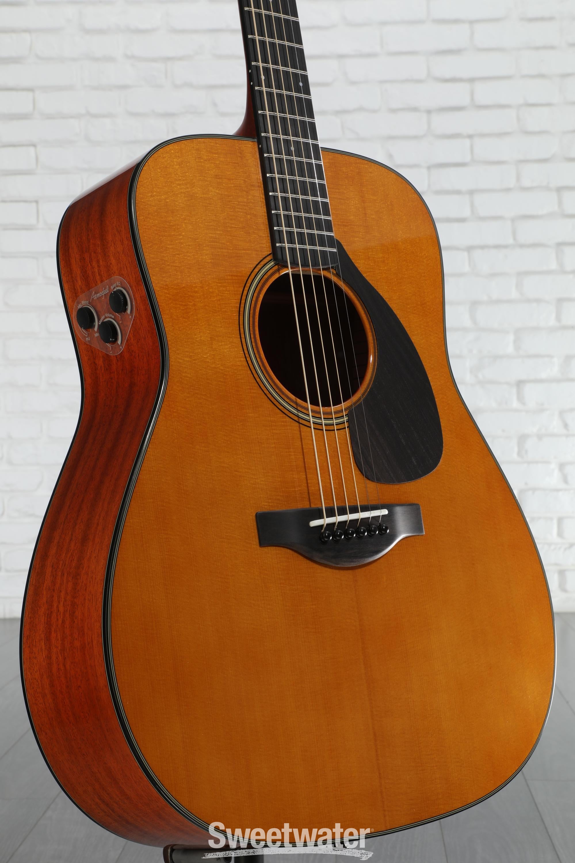 YAMAHA　FGX5 Yamaha Red Label FGX5 Acoustic Guitar - Natural | Sweetwater
