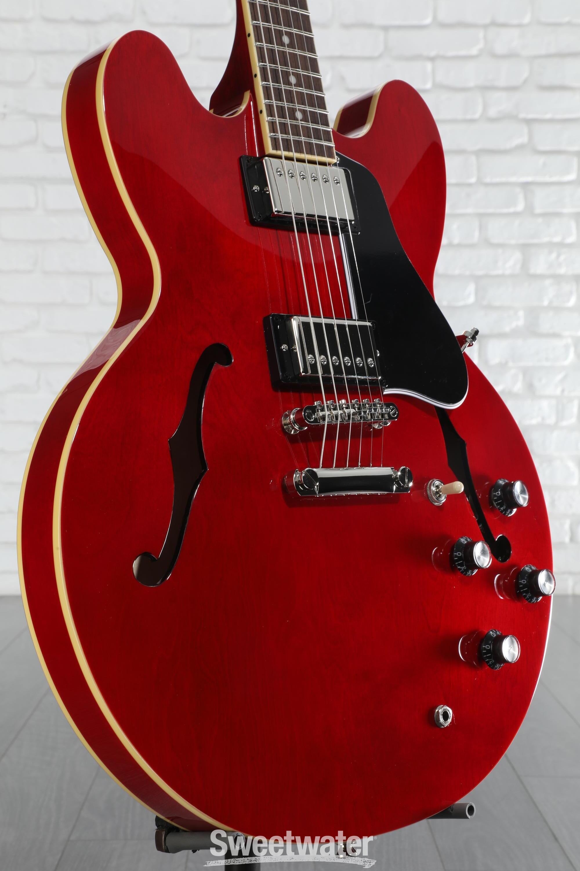 ギター Epiphone es-335 cherry Epiphone ES-335 Semi-hollowbody Electric Guitar - Cherry