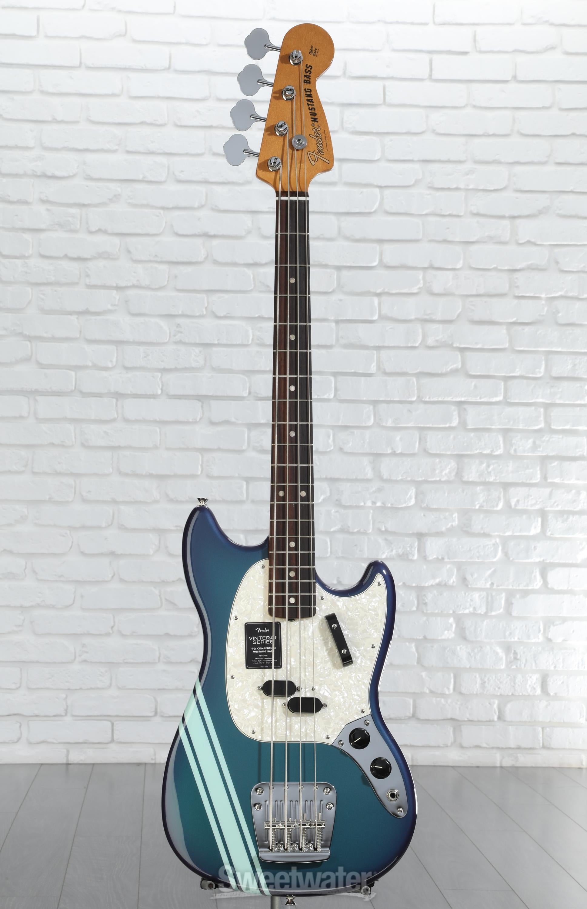 Fender Vintera II Mustang Burgundy 美品 Fender Vintera II 70s Mustang Bass Competition Burgundy