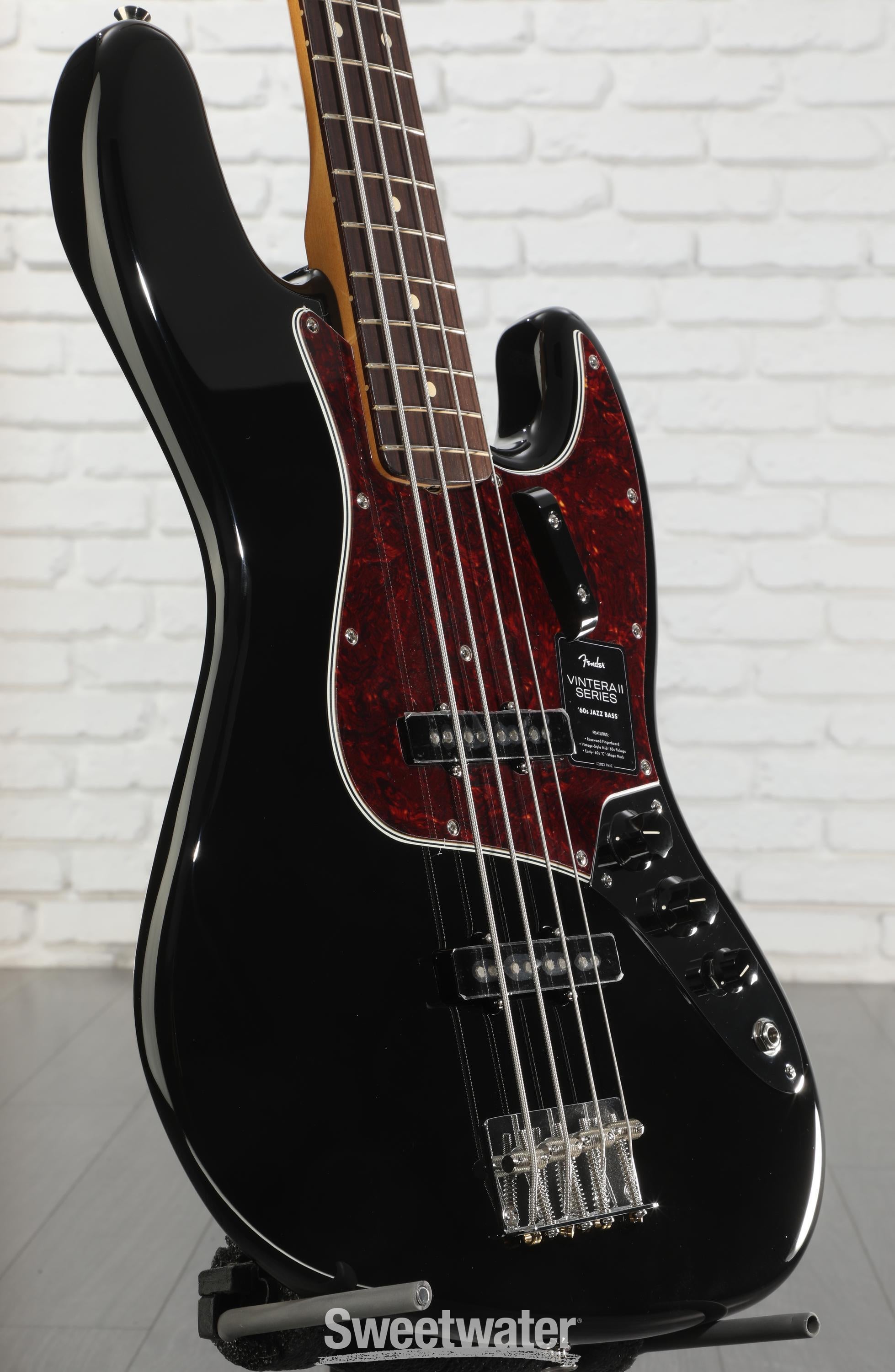 Fender Vintera II '60s Jazz Bass - Black with Rosewood Fingerboard