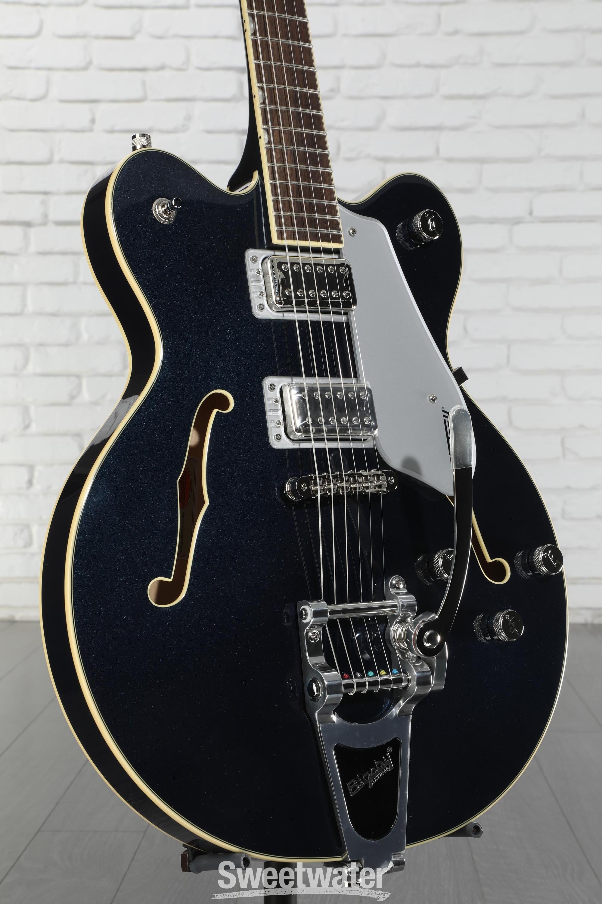 Gretsch G5622T Electromatic Center Block Double-Cut with Bigsby - Midnight Sapphire