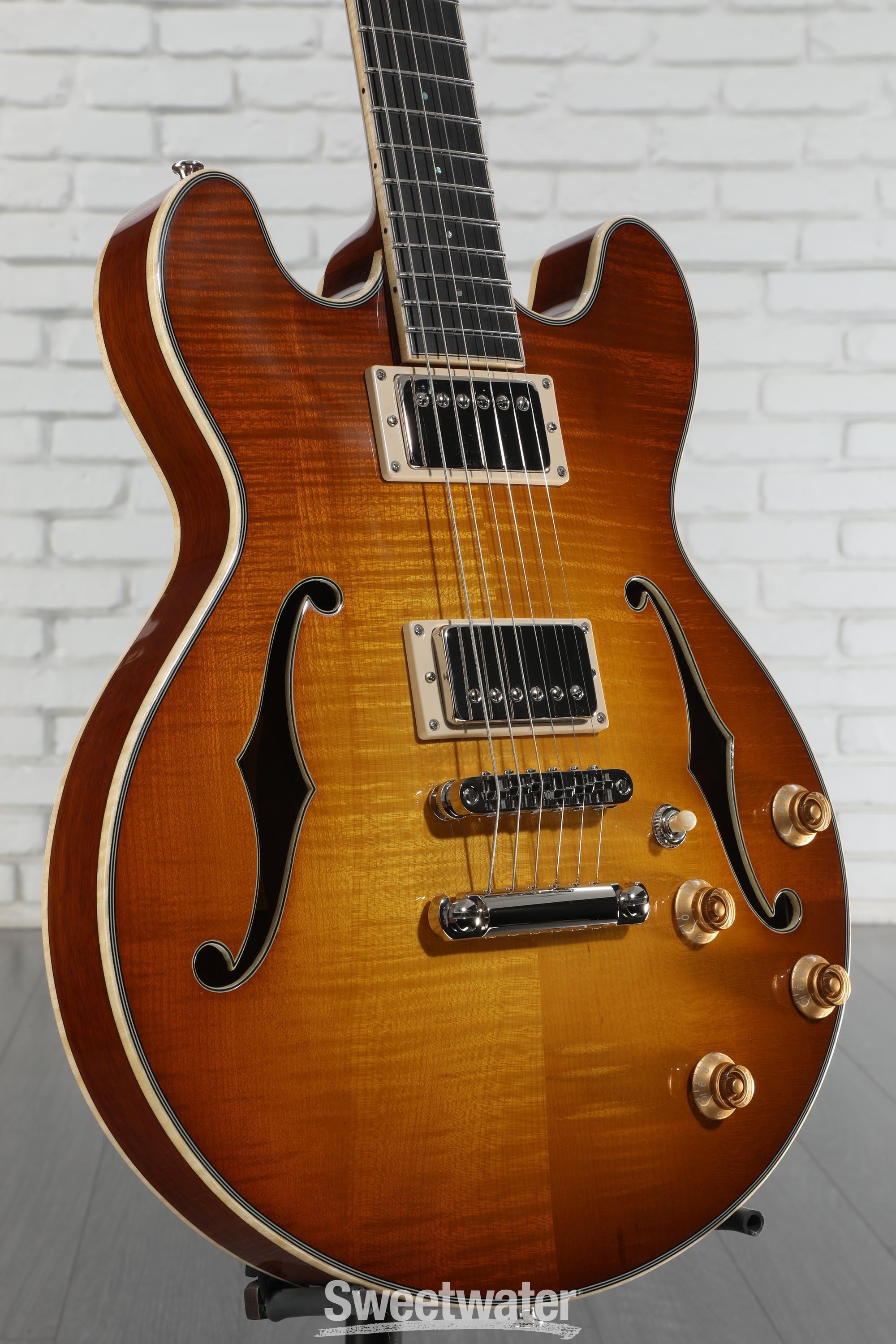 Eastman Guitars T184MX-GB Thinline Semi-hollowbody Electric