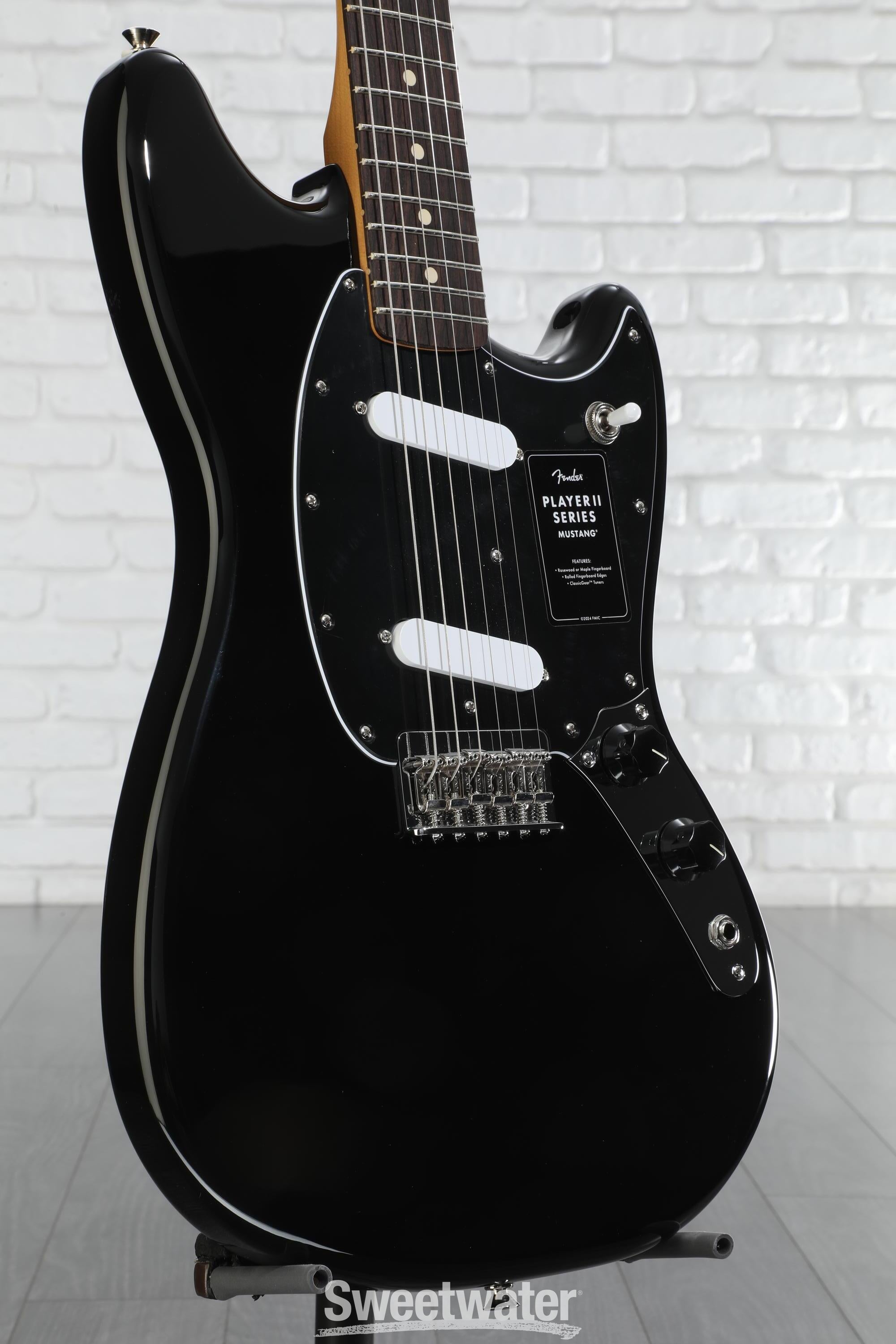 Fender Player II Mustang - Black with Rosewood Fingerboard