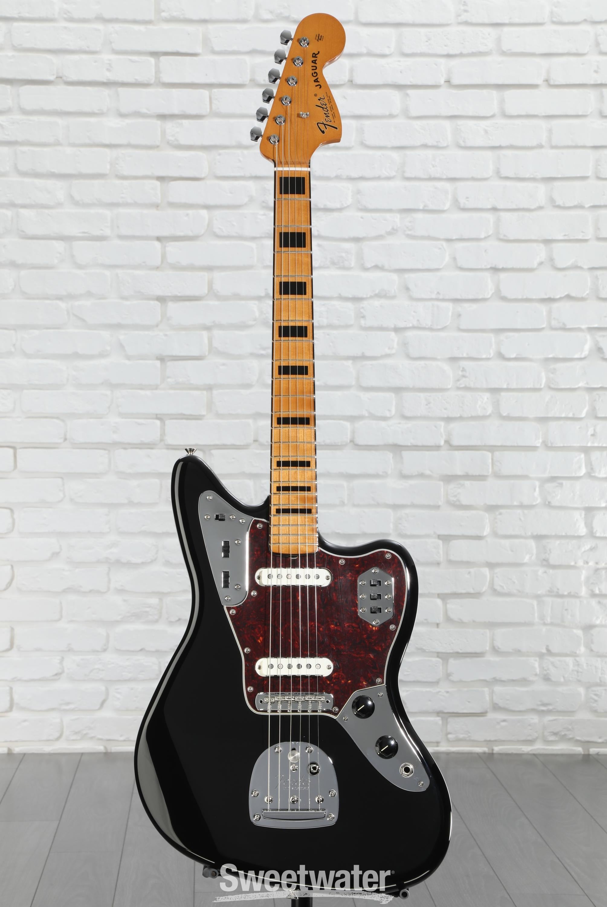 ギター Fender Vintera ii Jaguar 2024 Fender Vintera II 70s Jaguar Vintage White Finish