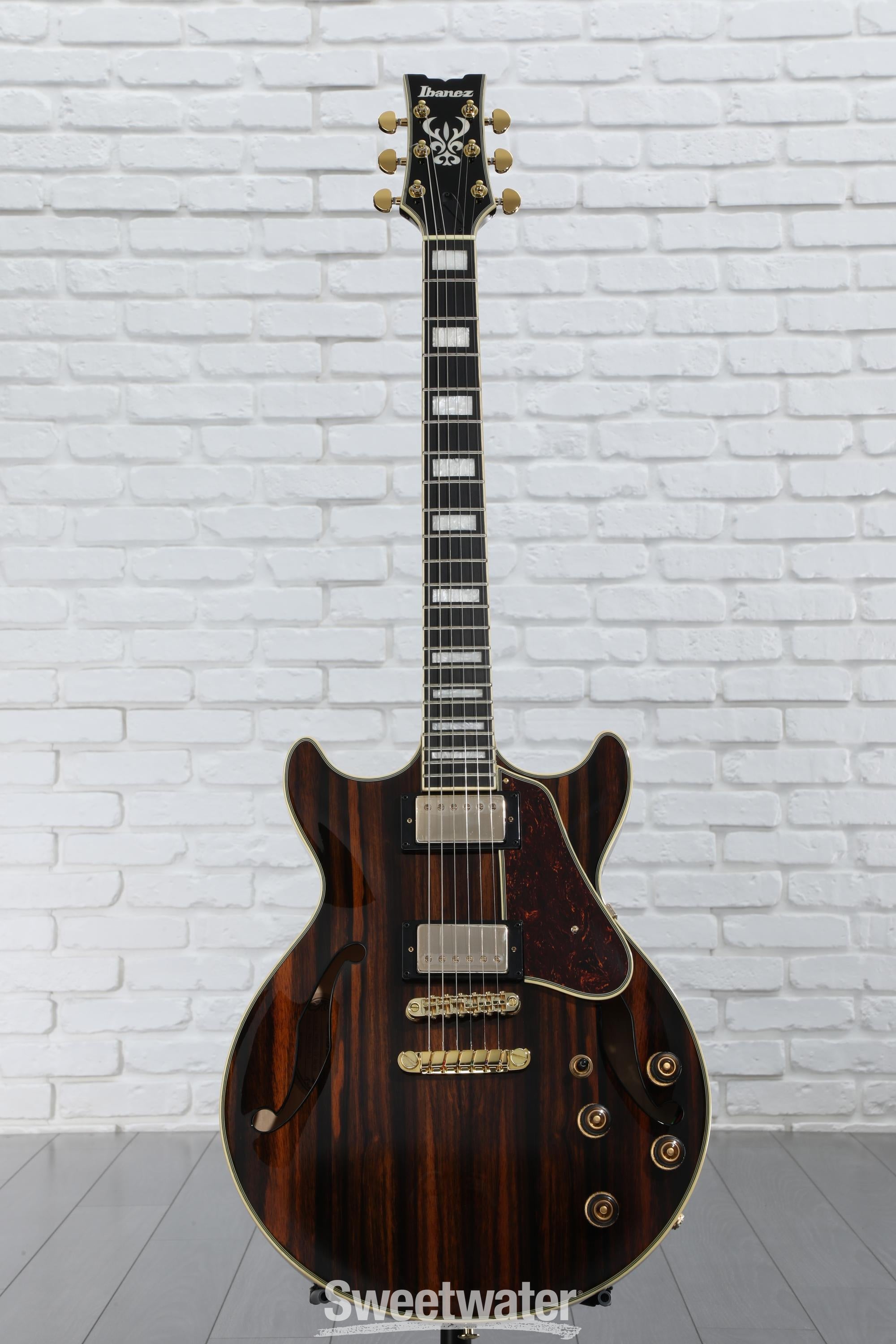ギター Ibanez AM93ME NT Artcore Expressionist Ibanez Artcore Expressionist AM93ME Semi-Hollow Electric