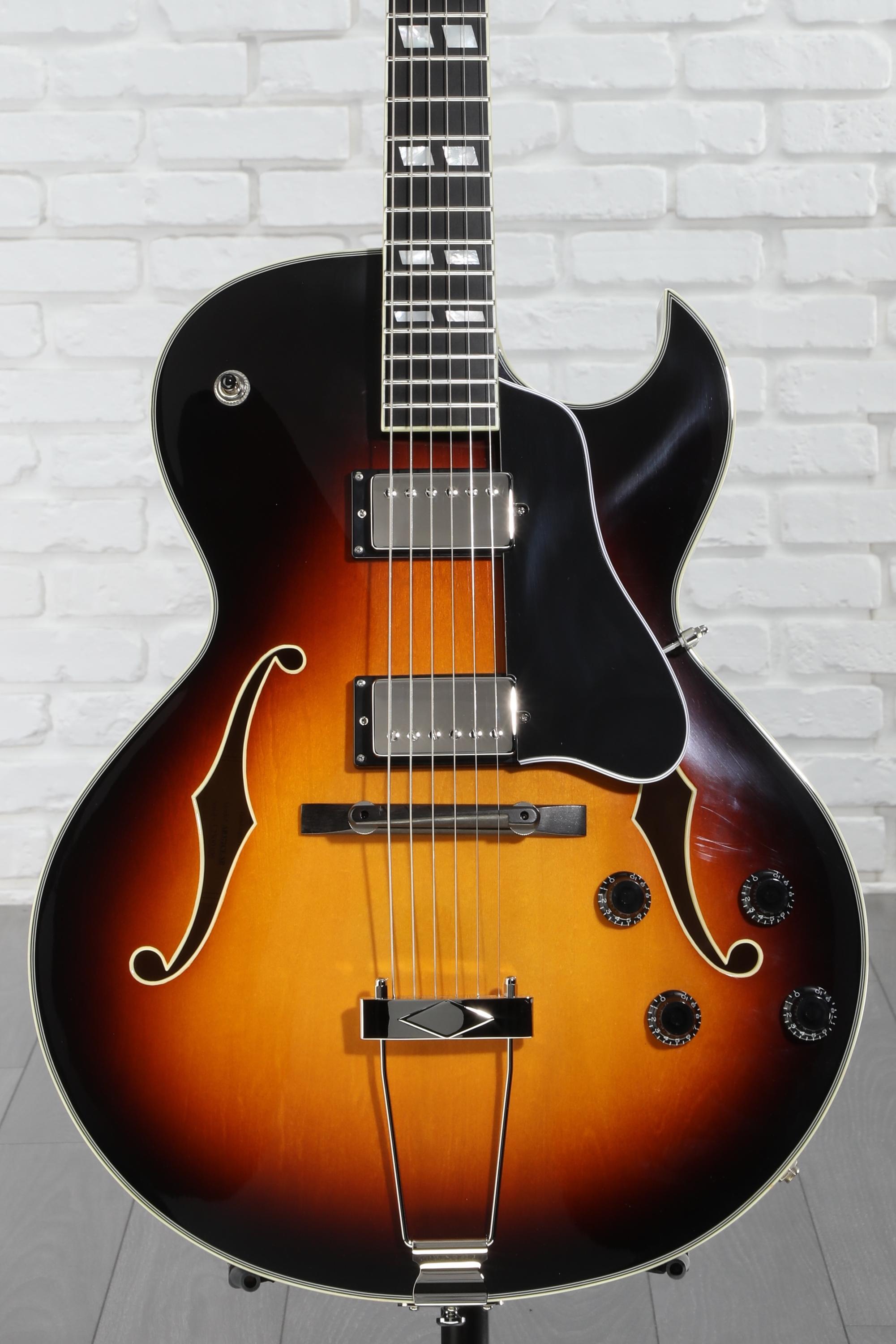 Eastman Guitars AR372CE Archtop Hollowbody Electric Guitar