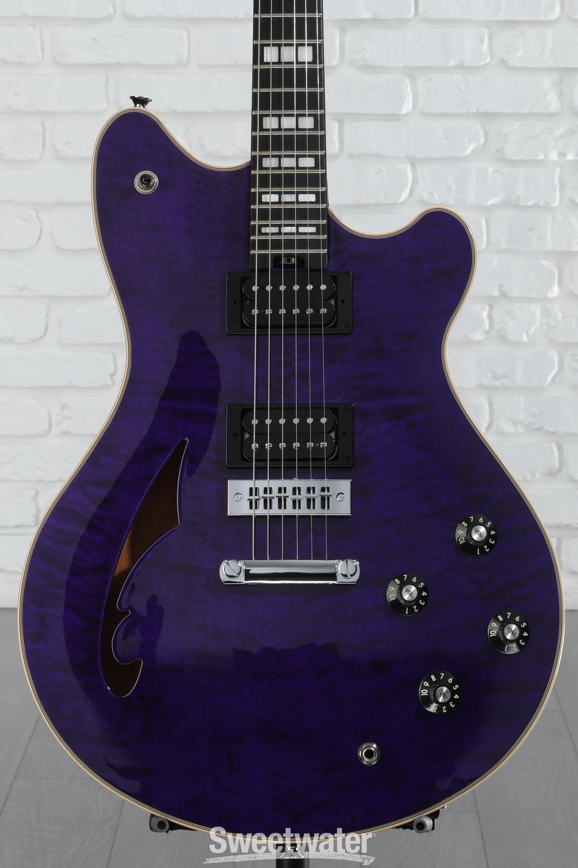 EVH SA-126 Special Quilted Maple Electric Guitar - Trans Purple