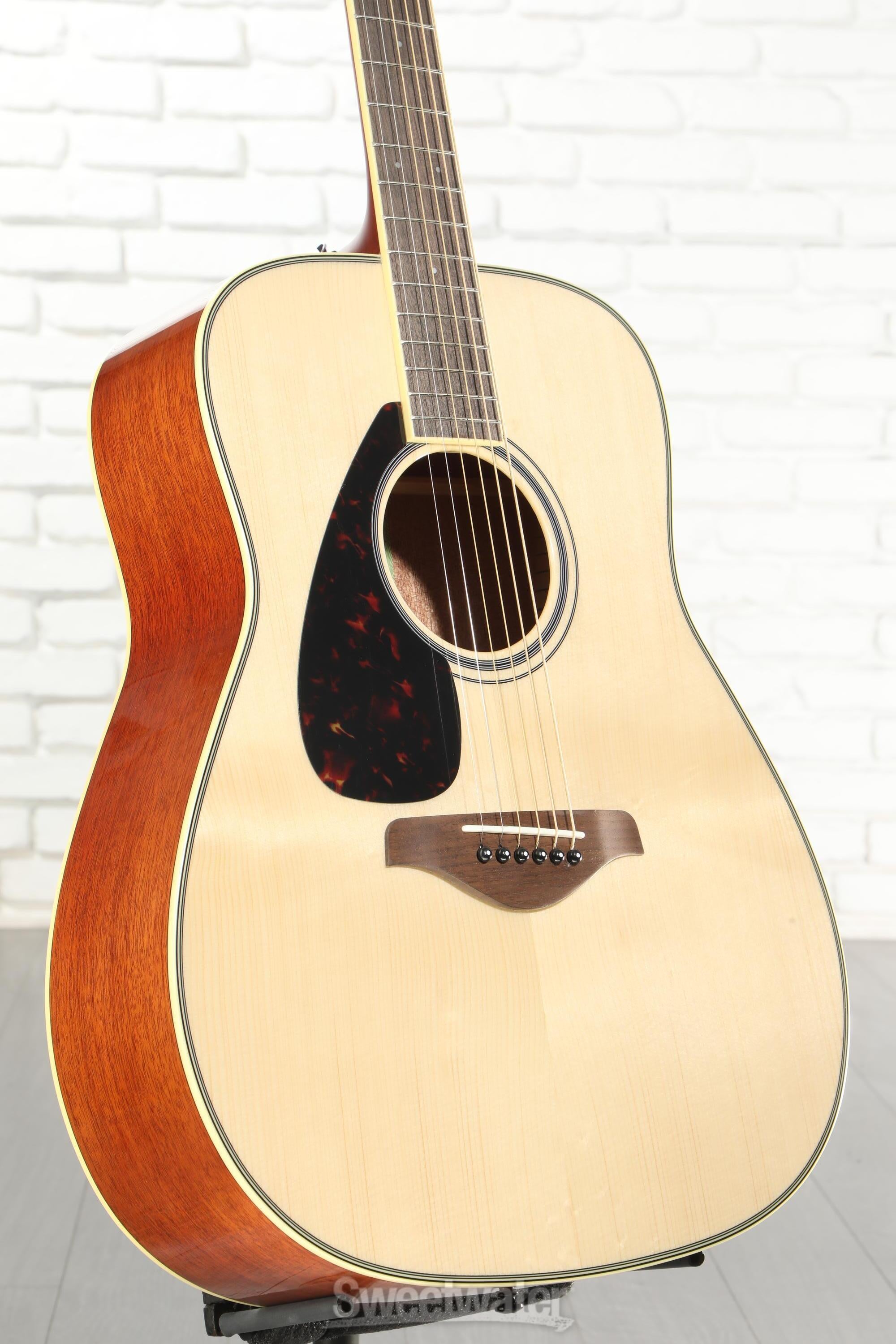 Photo of Yamaha FG820L Left-handed Dreadnought Acoustic Guitar - Natural