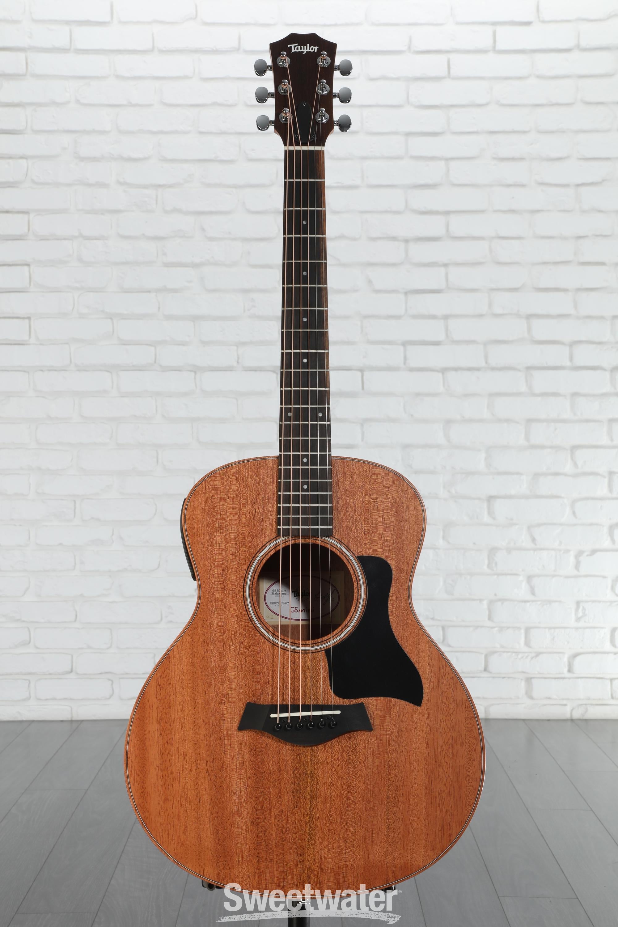 Taylor GS Mini-e Mahogany Acoustic-electric Guitar - Natural with Black Pickguard